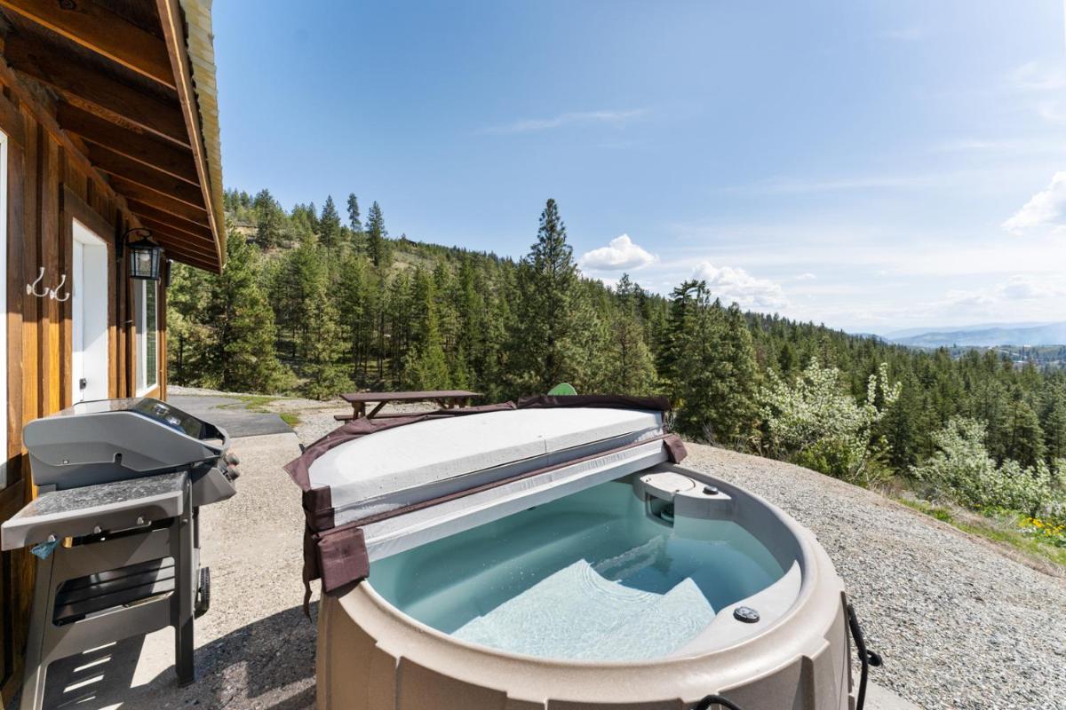 Echo Valley Resort + Cabins view 5