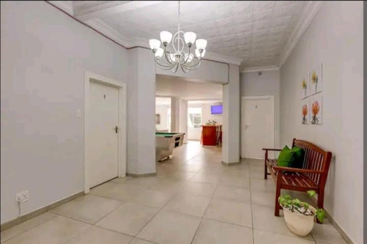 Hotel East Prestige Lodge