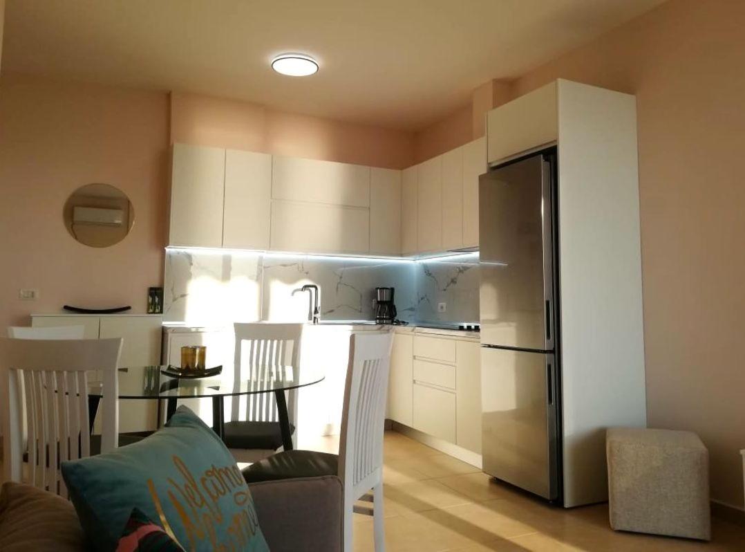 S.E.V. Sunset Homes