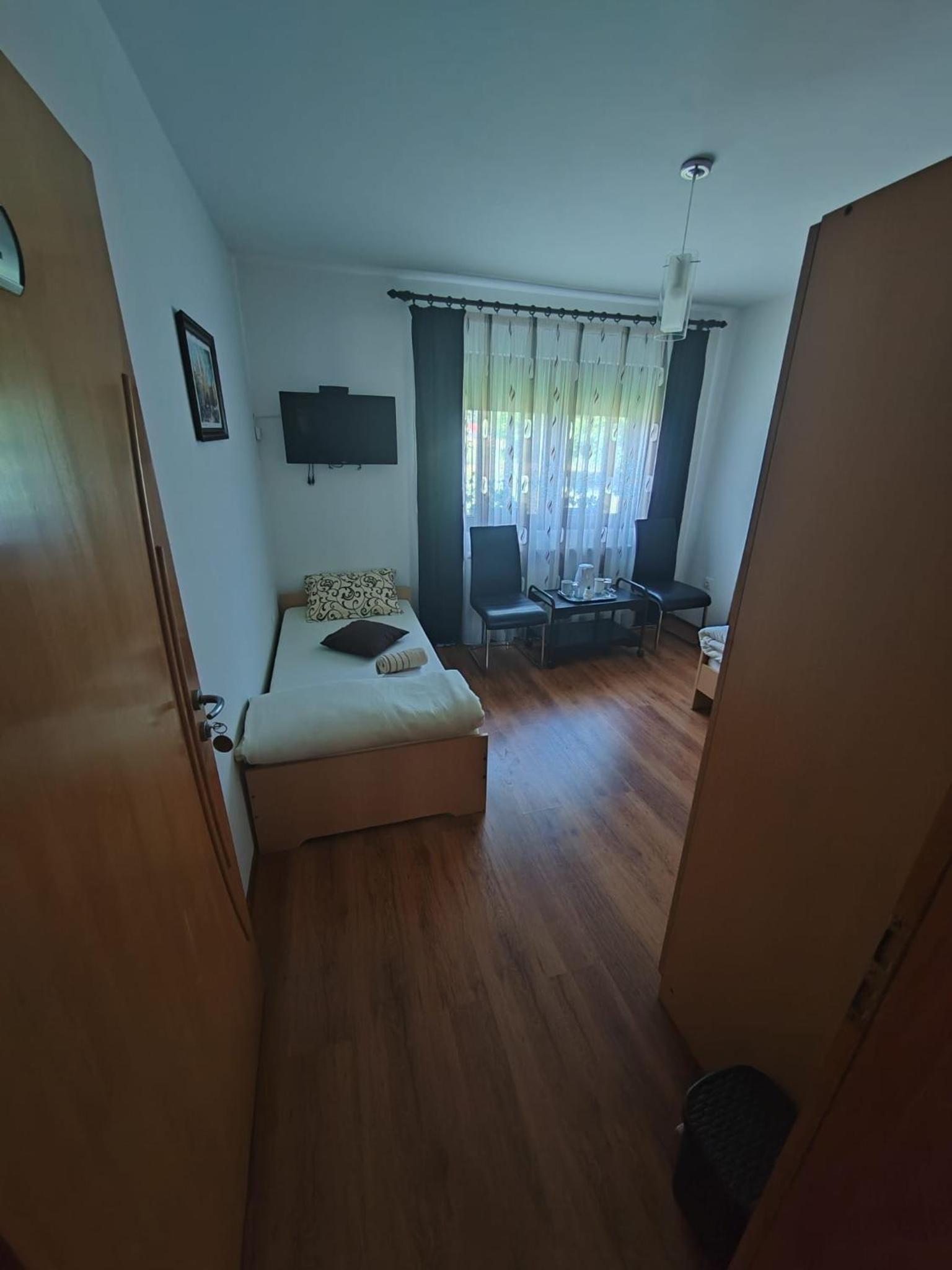 Photo 22