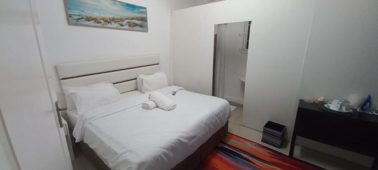 Pro Delux inn