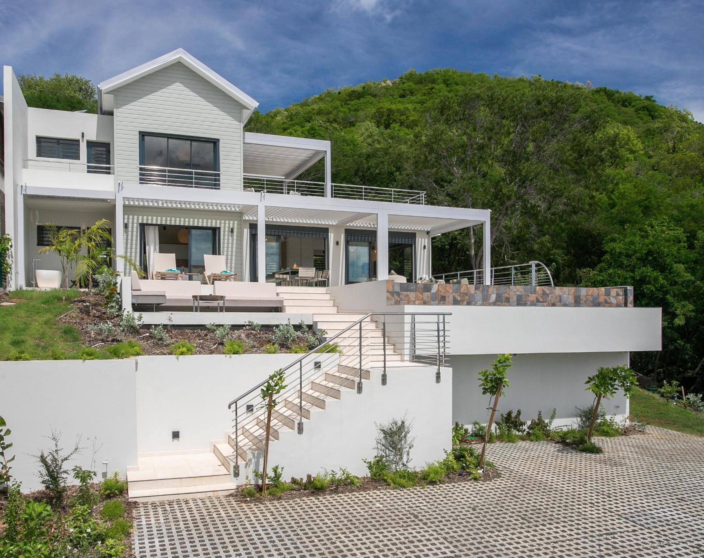 Villa Mahogany