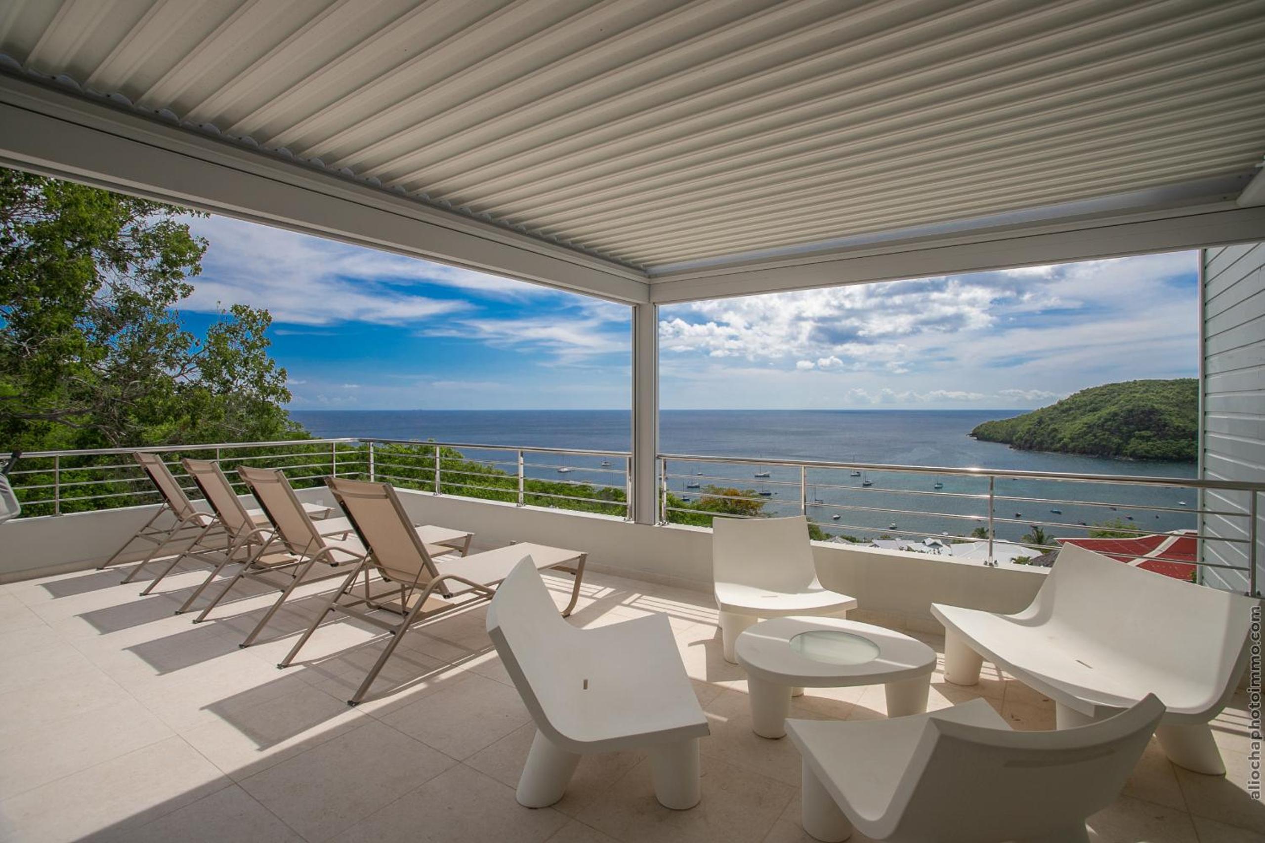 Villa Mahogany