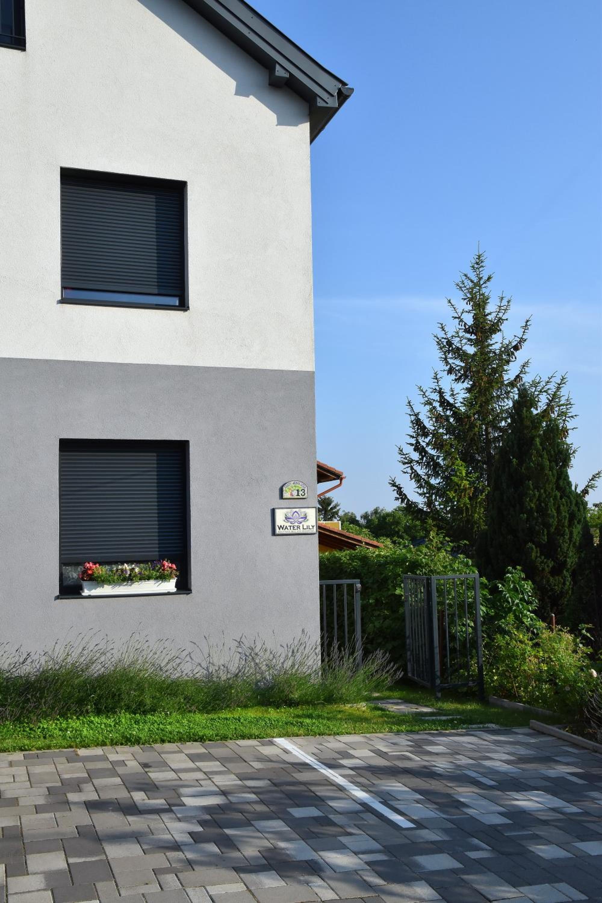 Photo 23