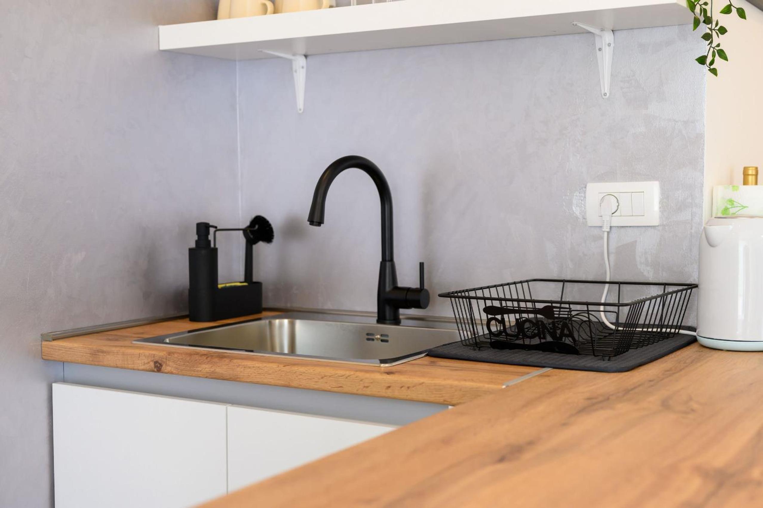 Apartmani Mostina near river view 5