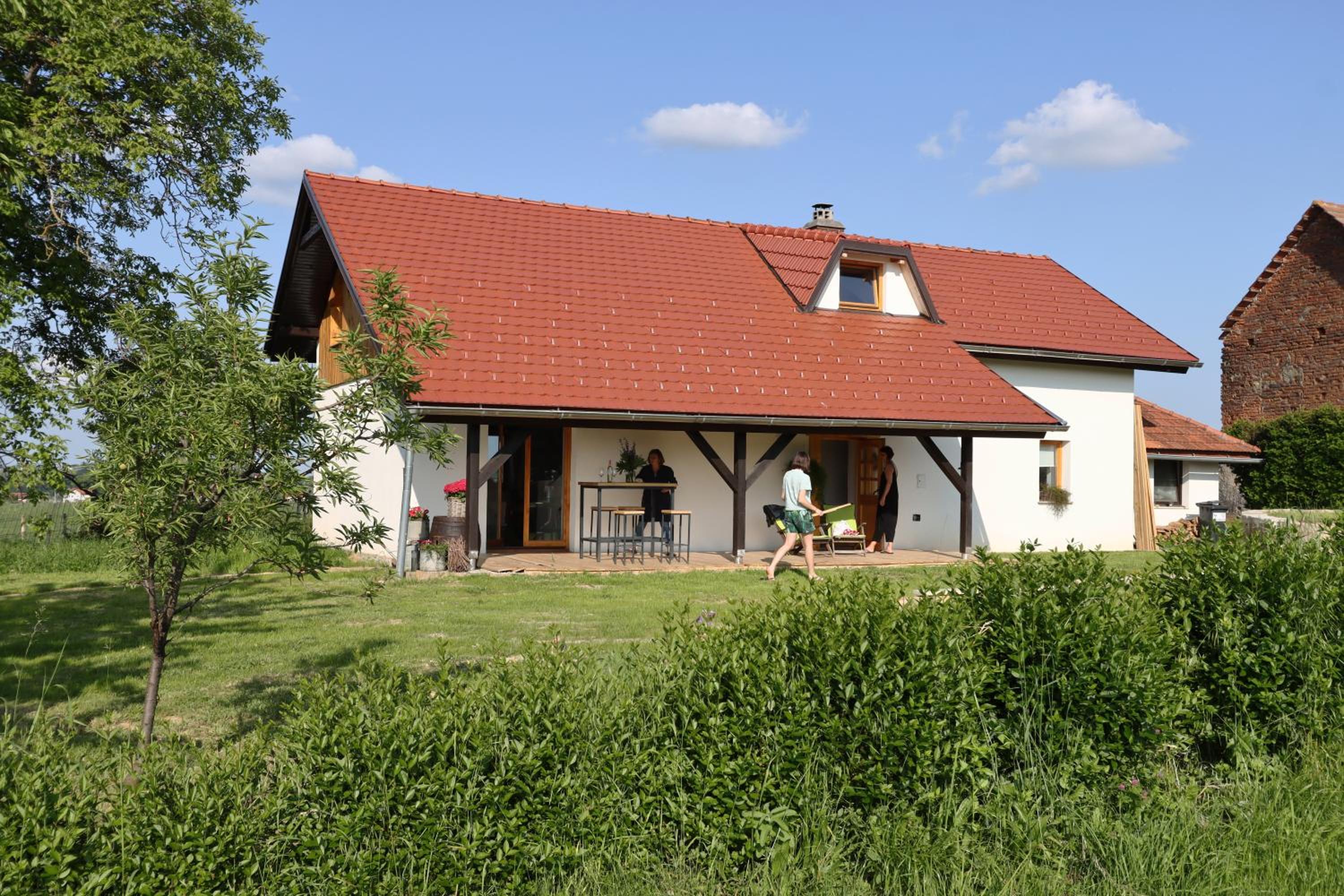 Photo 9