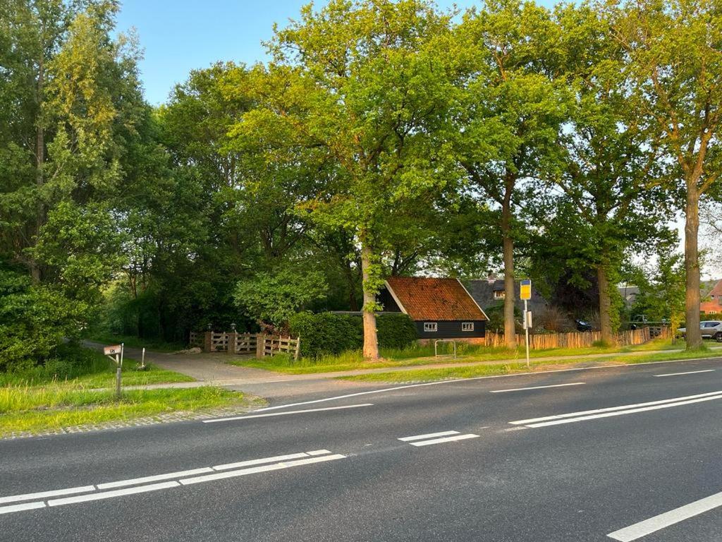 Unieke Twentse boerderij - 4 bedrooms & huge private garden view 2