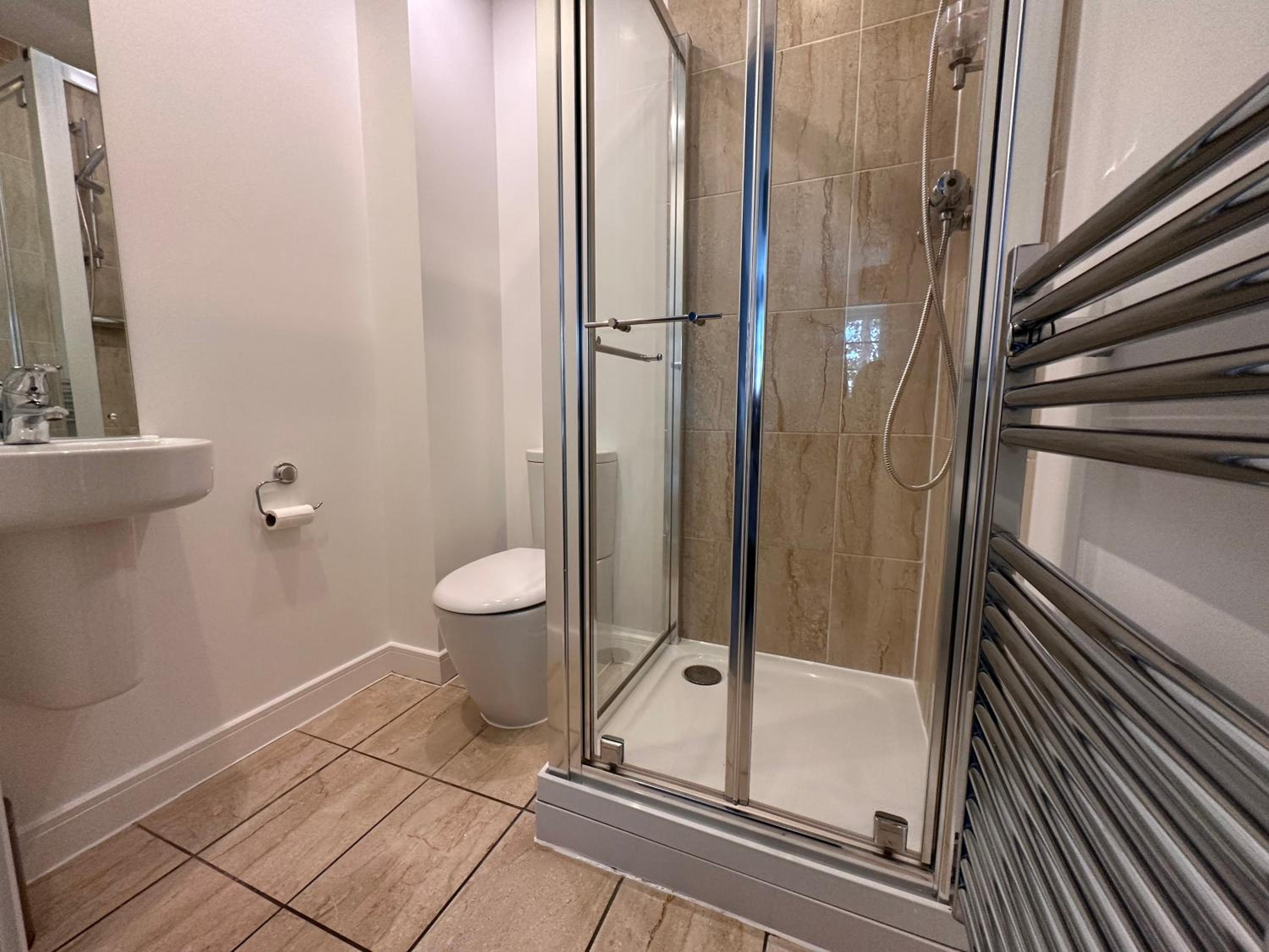 Luxury Apartments - Wallis Square, Farnborough view 2