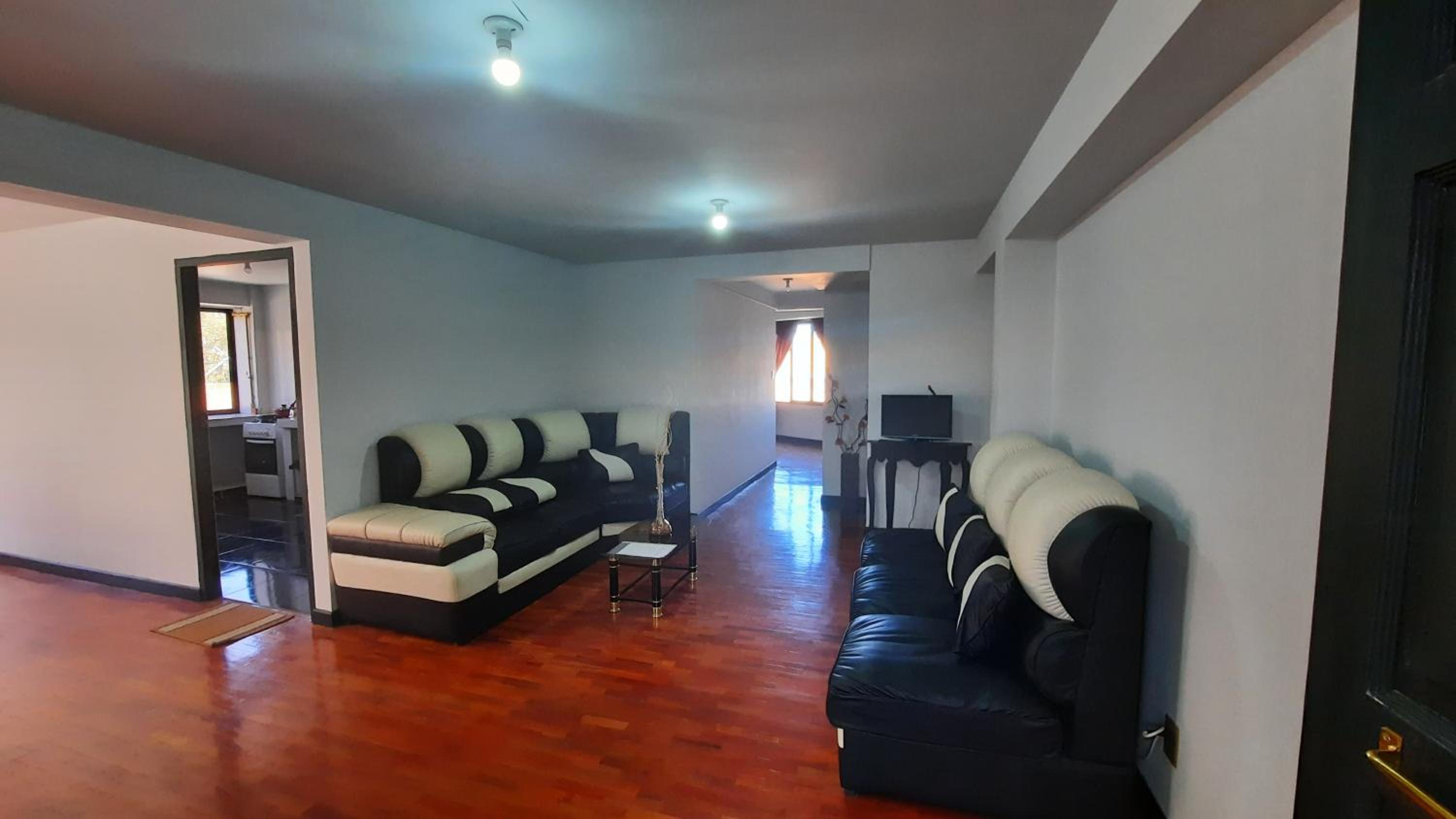 Apartamento acogedor independiente incluye garaje