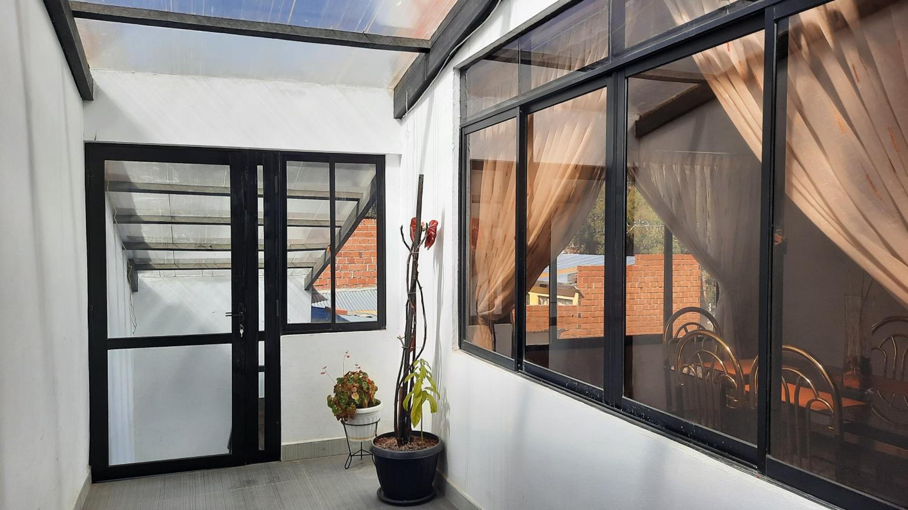 Apartamento acogedor independiente incluye garaje