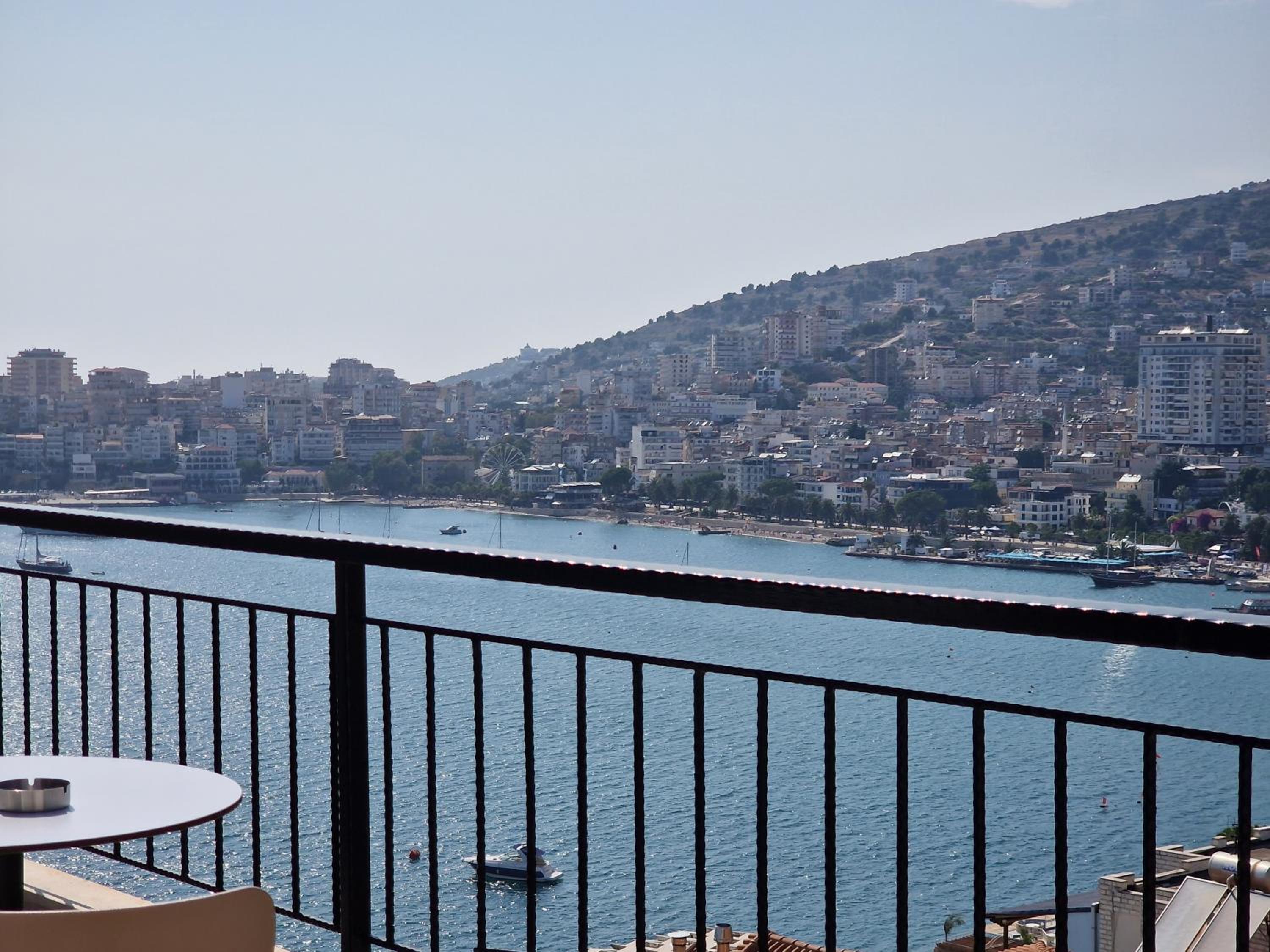 Joanna Suites