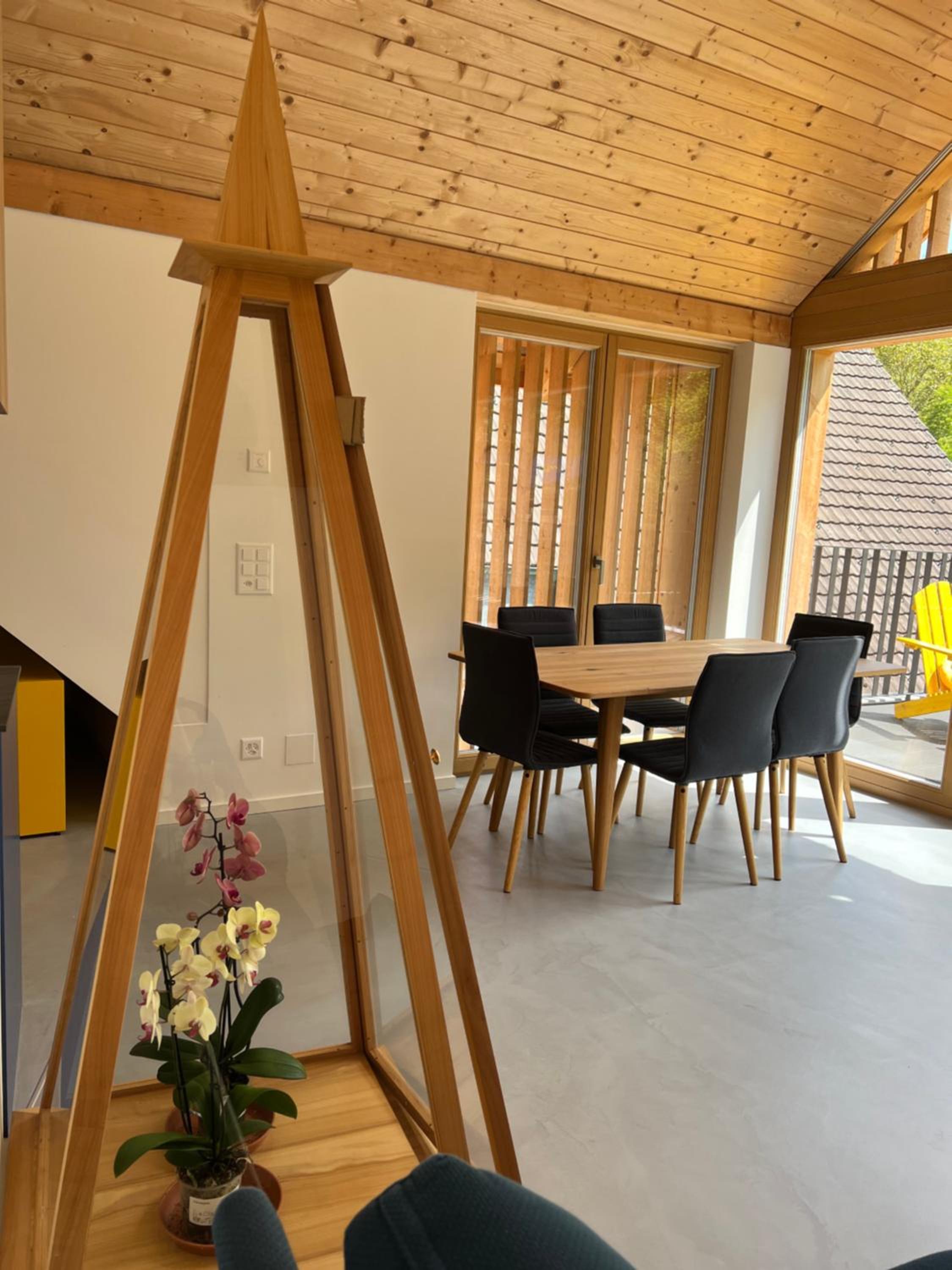 MARYS family friendly Apartments,VISIT RHINE FALLS for FREE if you stay 2 nights, SOHO 95m2 2-Bedrooms 2nd floor & SOUTH BEACH 105m2 3-Bedrooms & LOFT 115m