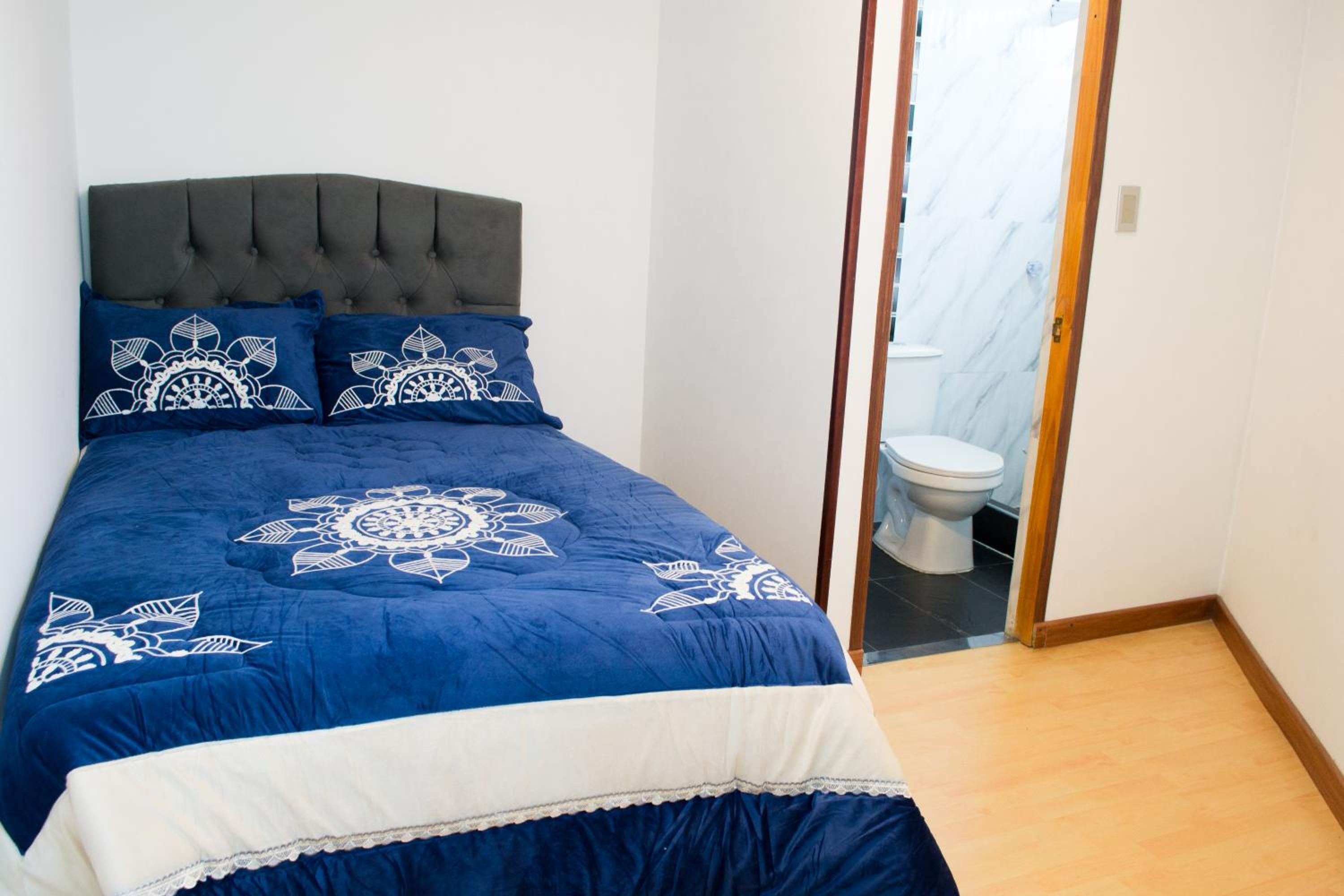 Hostal Lucas Corferias - Habitaciones Privadas