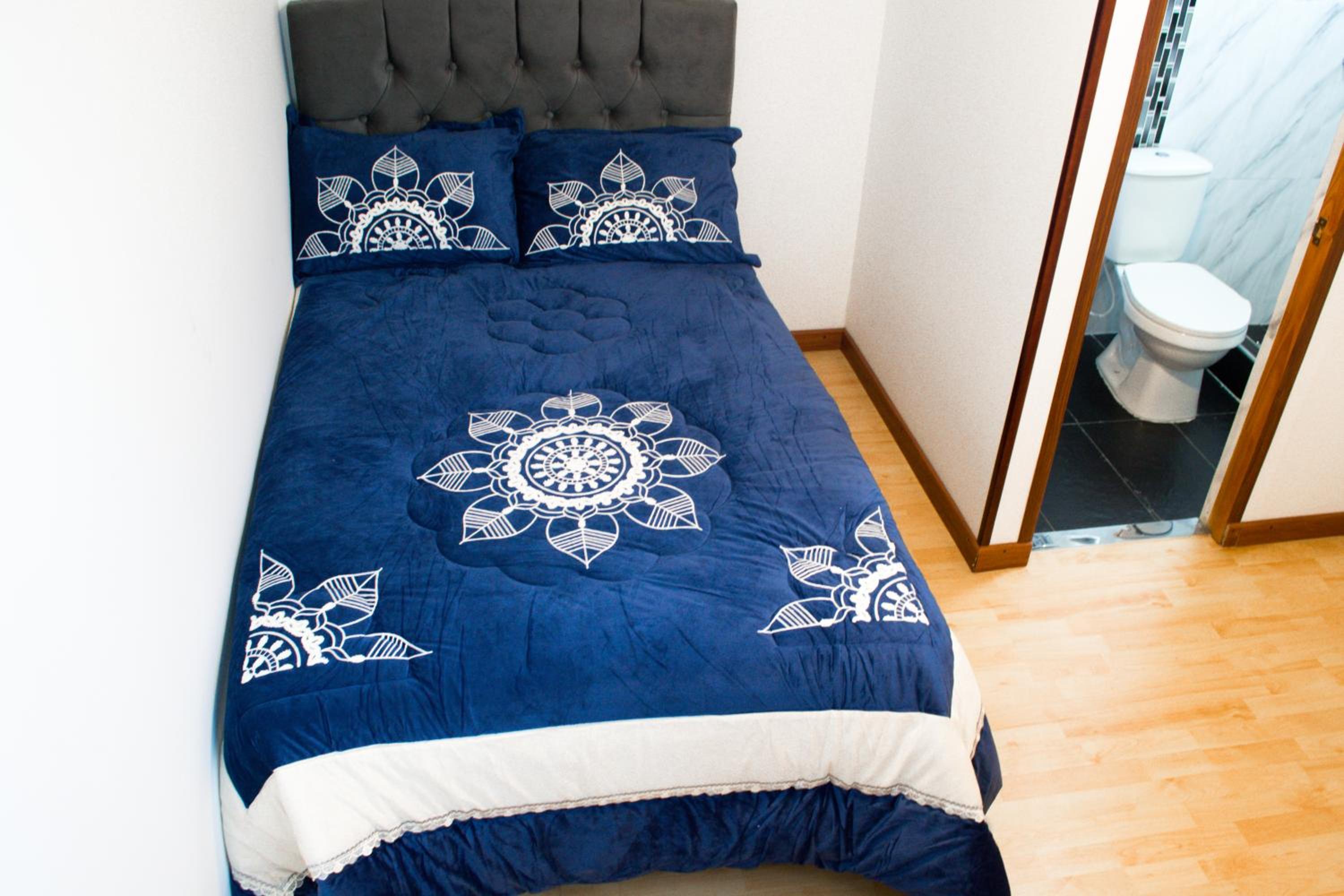 Hostal Lucas Corferias - Habitaciones Privadas