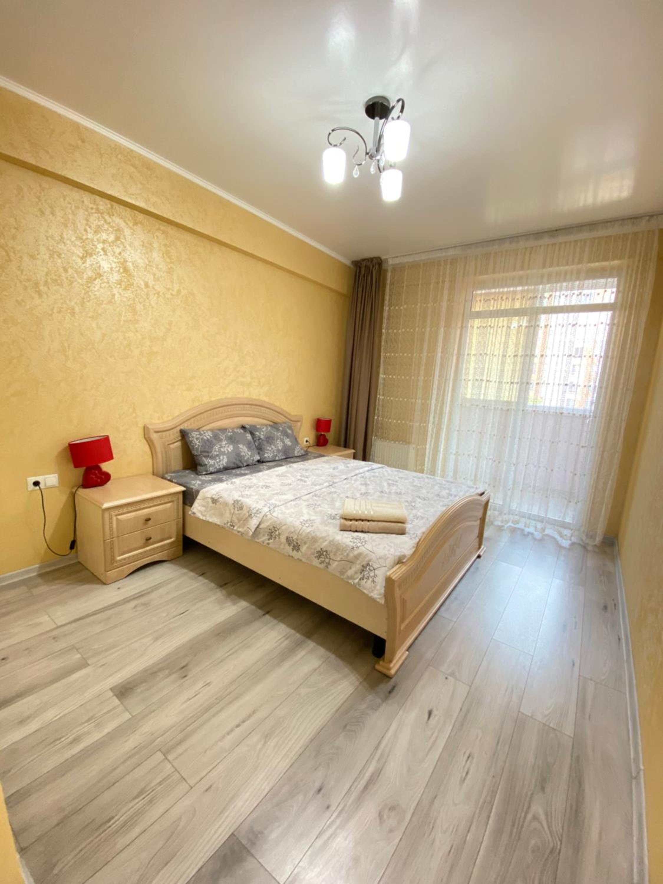 Cozy Two Bedroom Large Apartment view 4