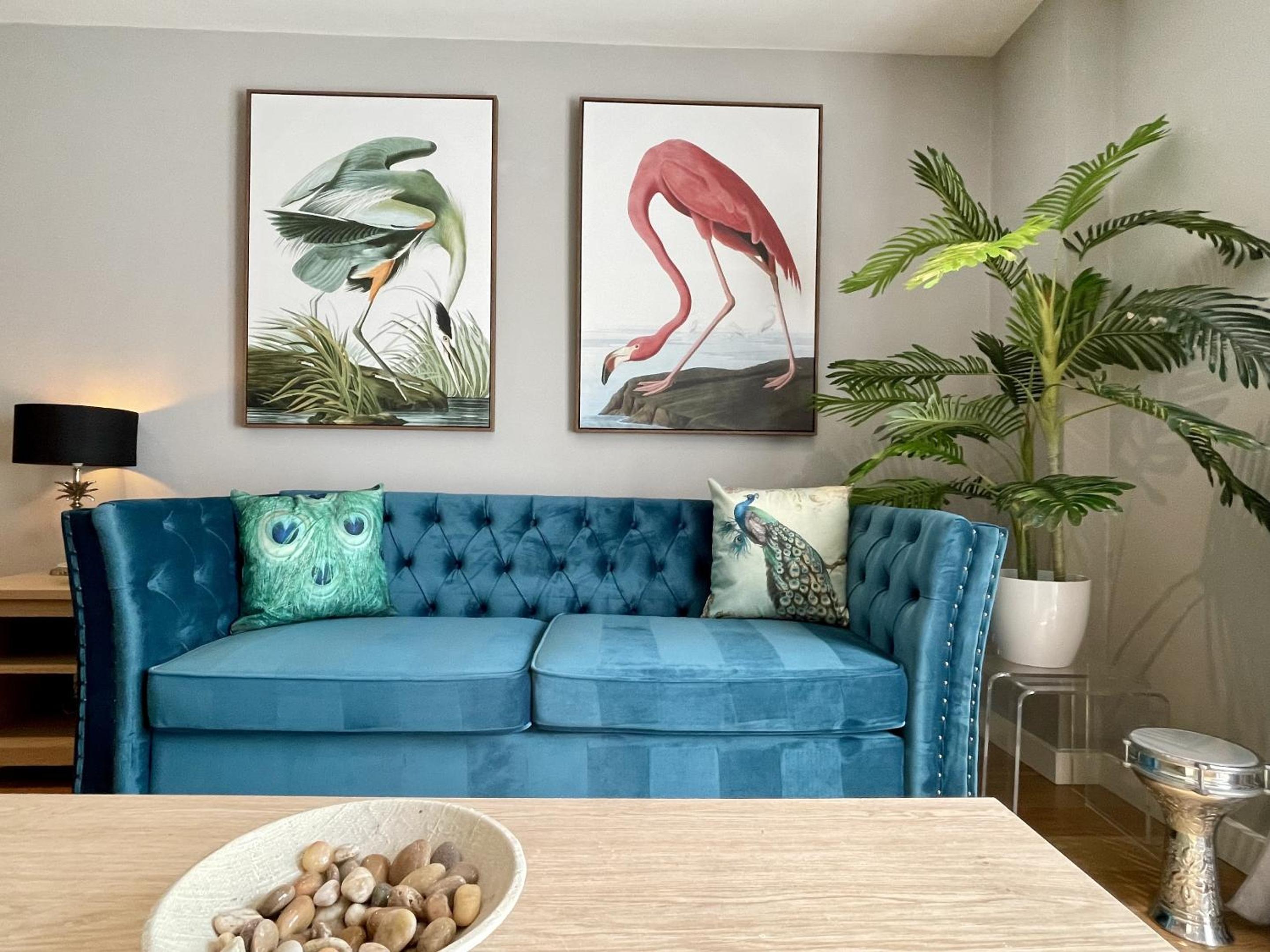 Stunning 2-bed Town Centre Apartment - Hosted by Hutch Lifestyle view 3