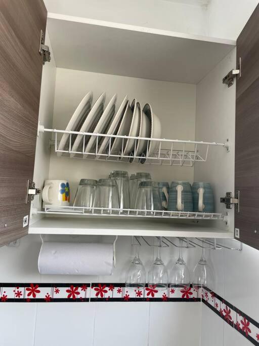 Spacious and comfortable apartment next to metro