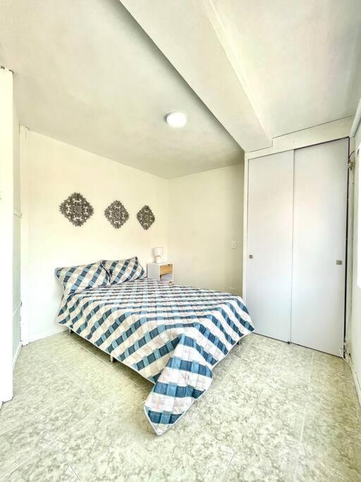 Spacious and comfortable apartment next to metro