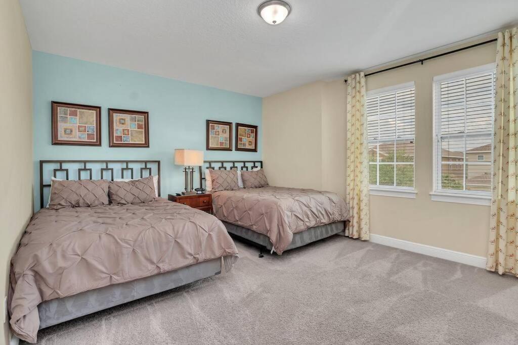 450 Paradise 8BD Villa- Game Room PoolSpa
