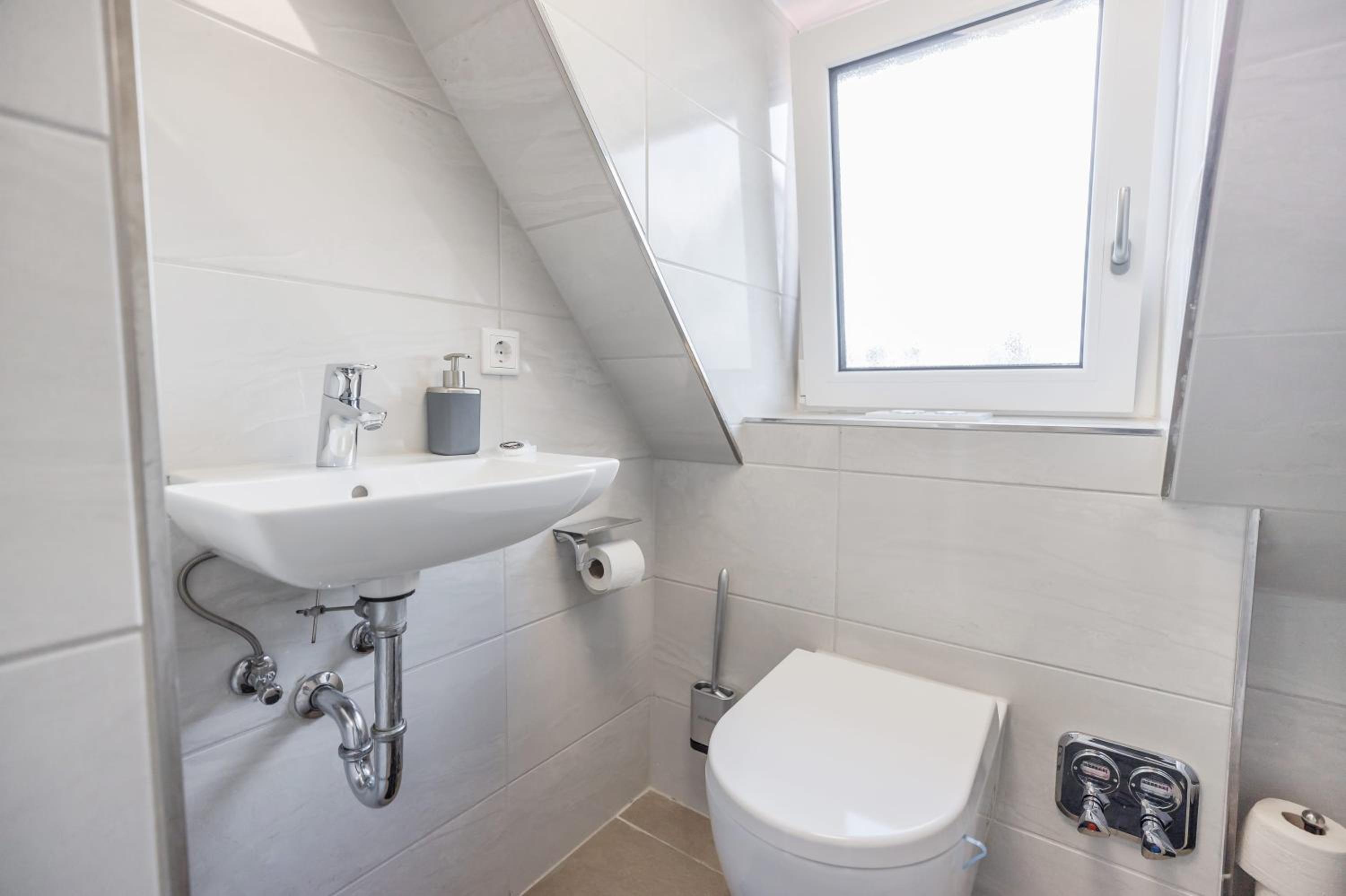 Rooms by StayStay I 24 Hours Check-In