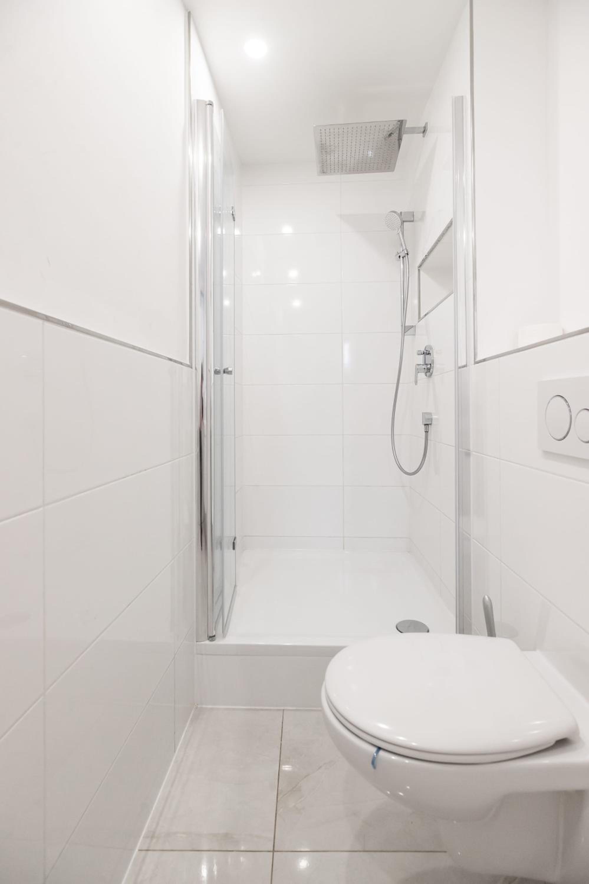 Rooms by StayStay I 24 Hours Check-In