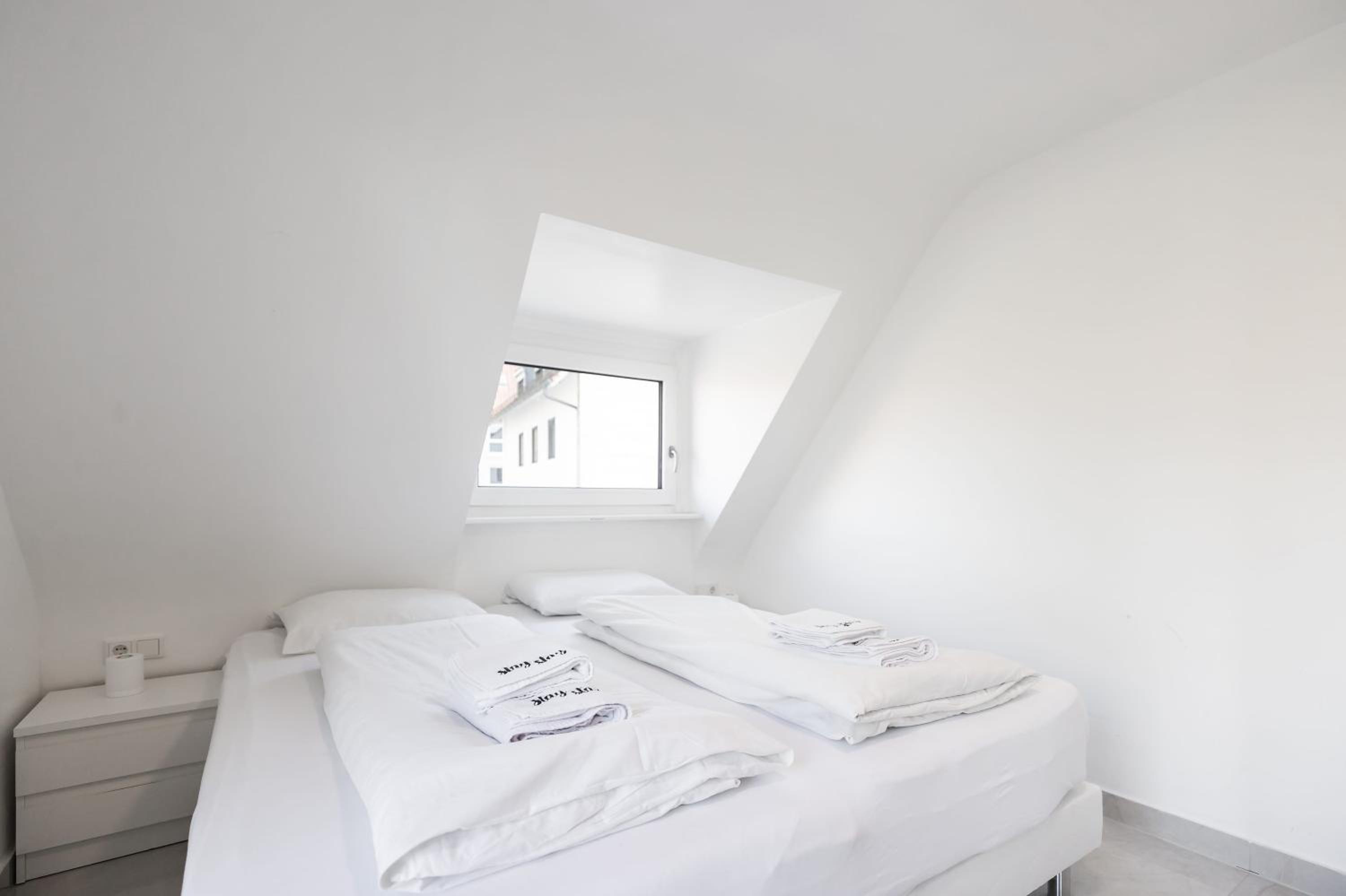 Rooms by StayStay I 24 Hours Check-In