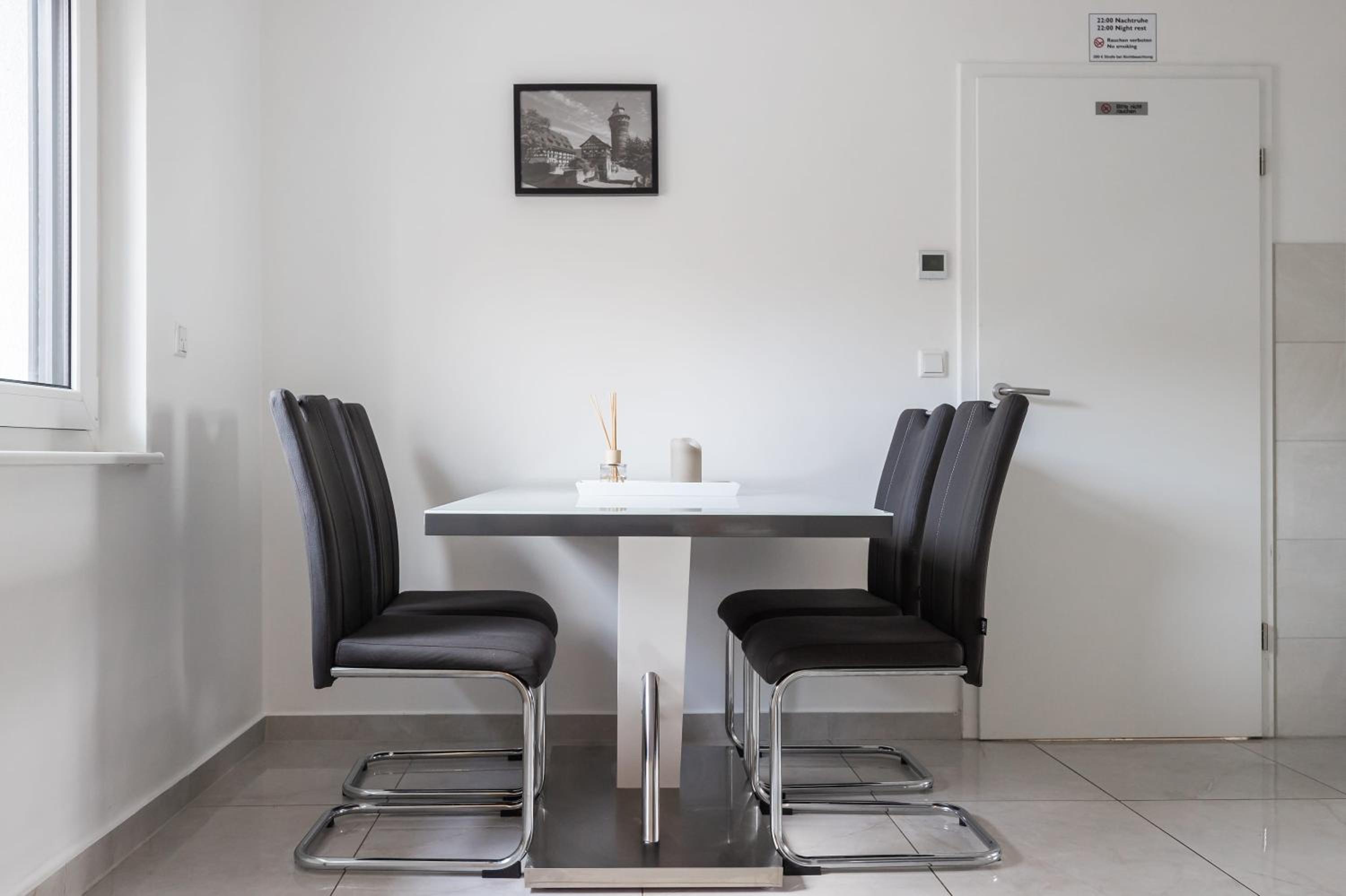 Rooms by StayStay I 24 Hours Check-In