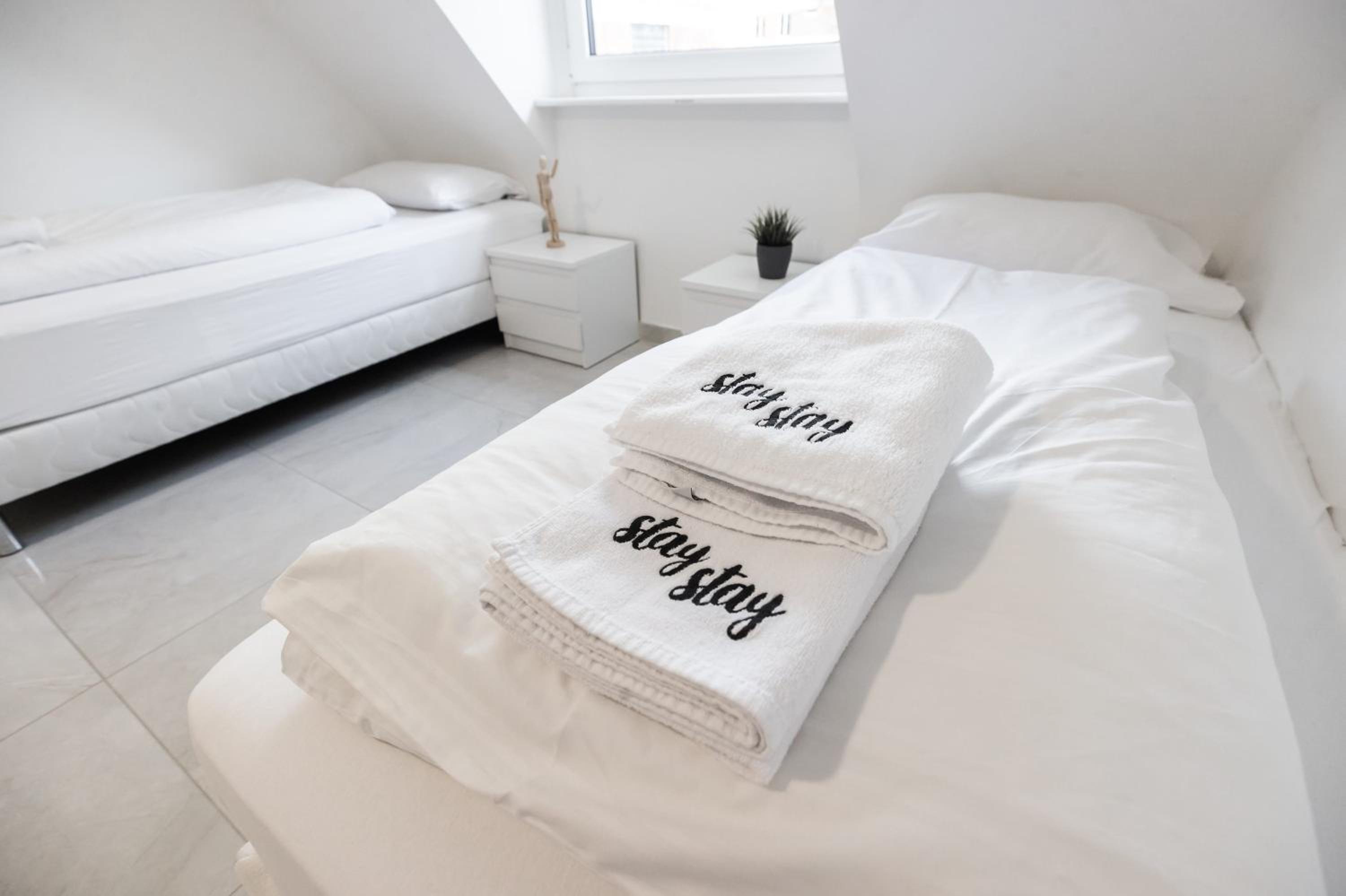 Rooms by StayStay I 24 Hours Check-In
