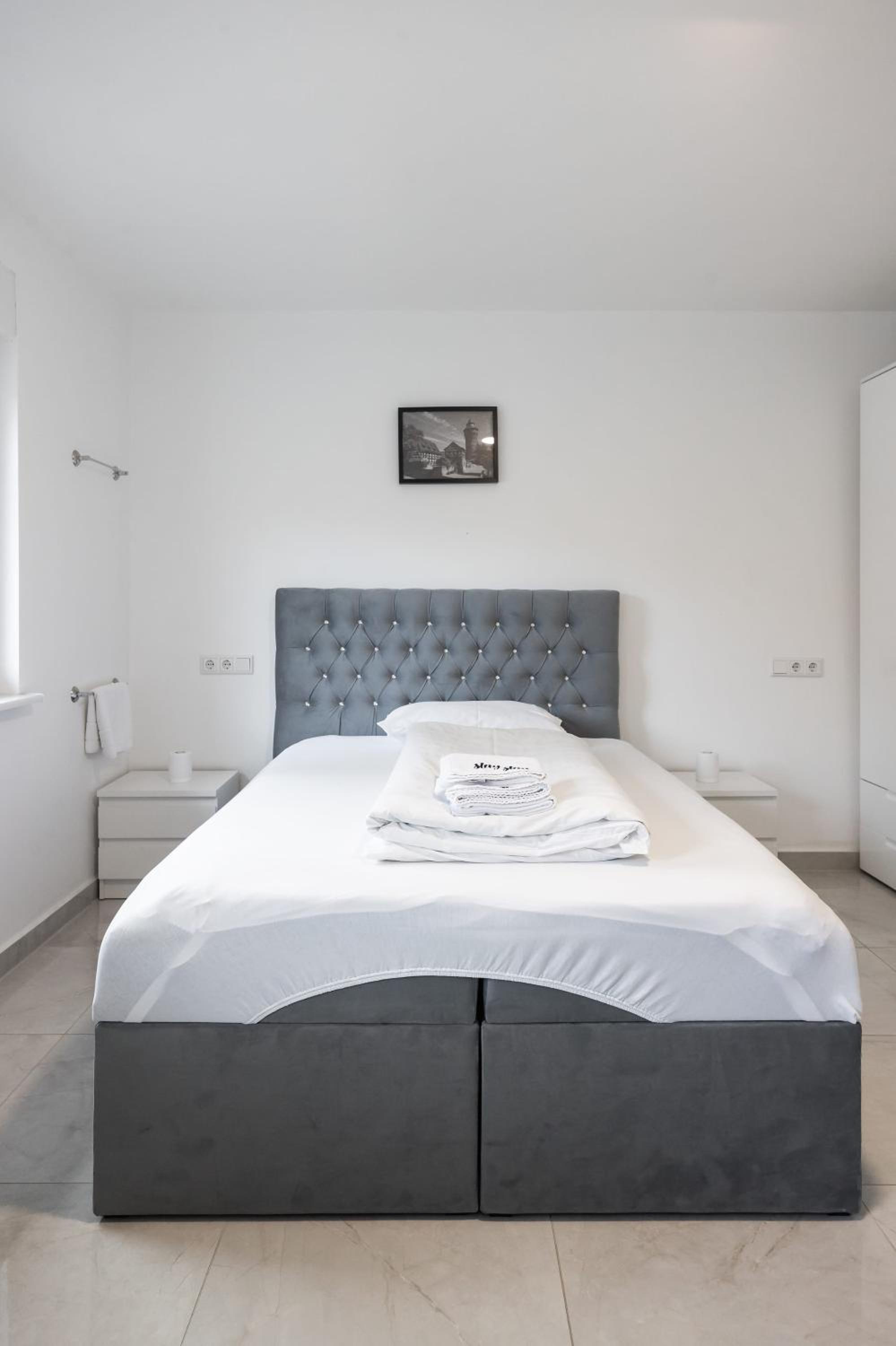 Rooms by StayStay I 24 Hours Check-In