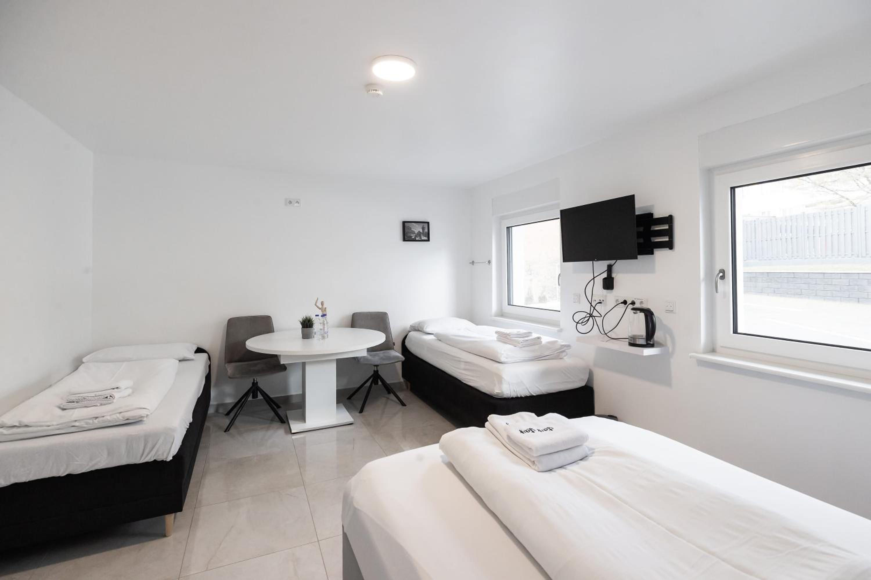 Rooms by StayStay I 24 Hours Check-In