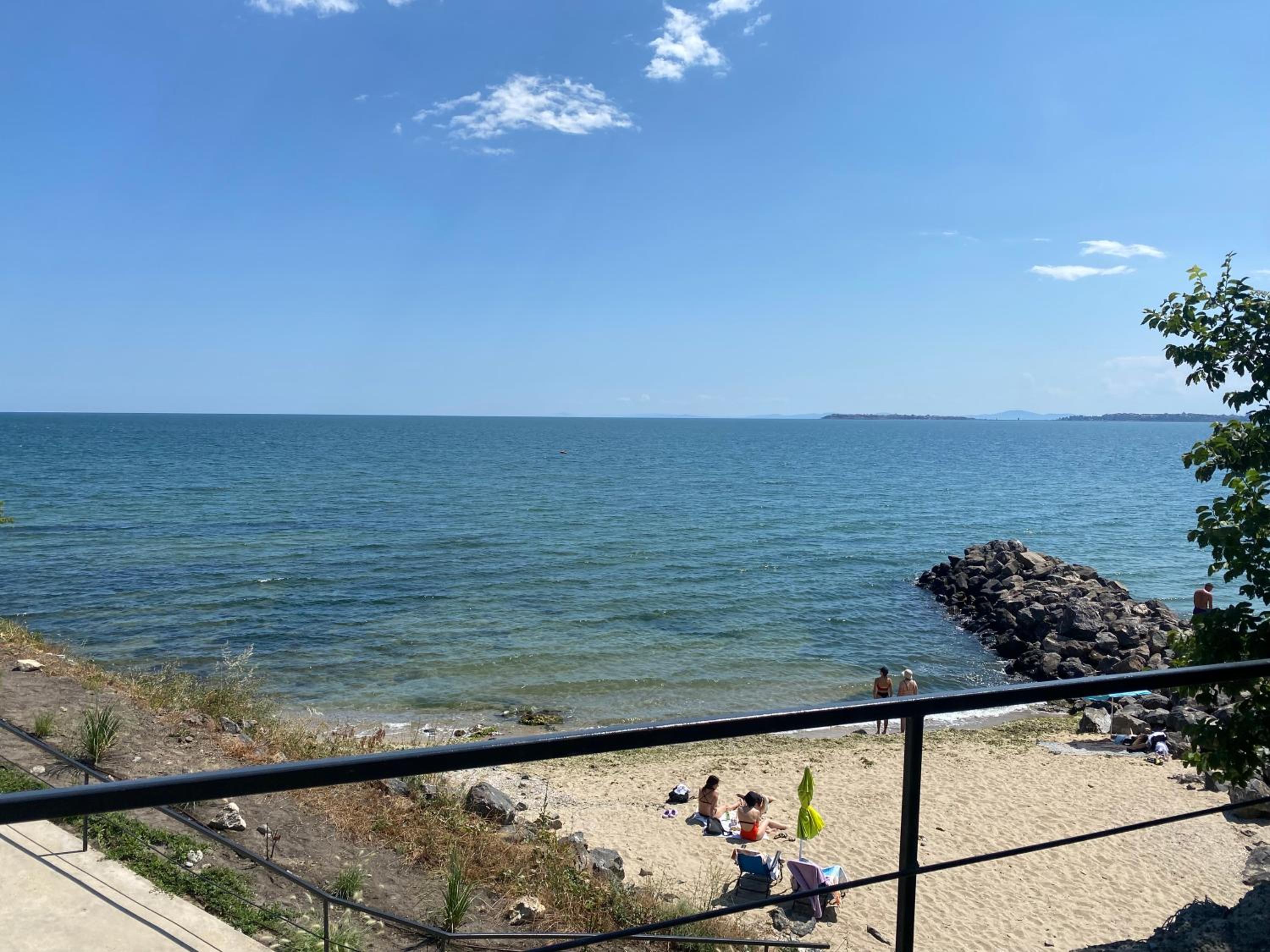 ROYAL BAY 6 Sea View Apartment