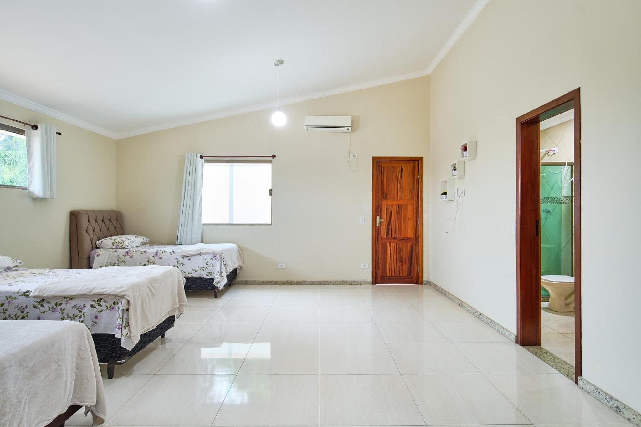 Casa Paraty Preciosa, 6 suítes até 22 pessoas