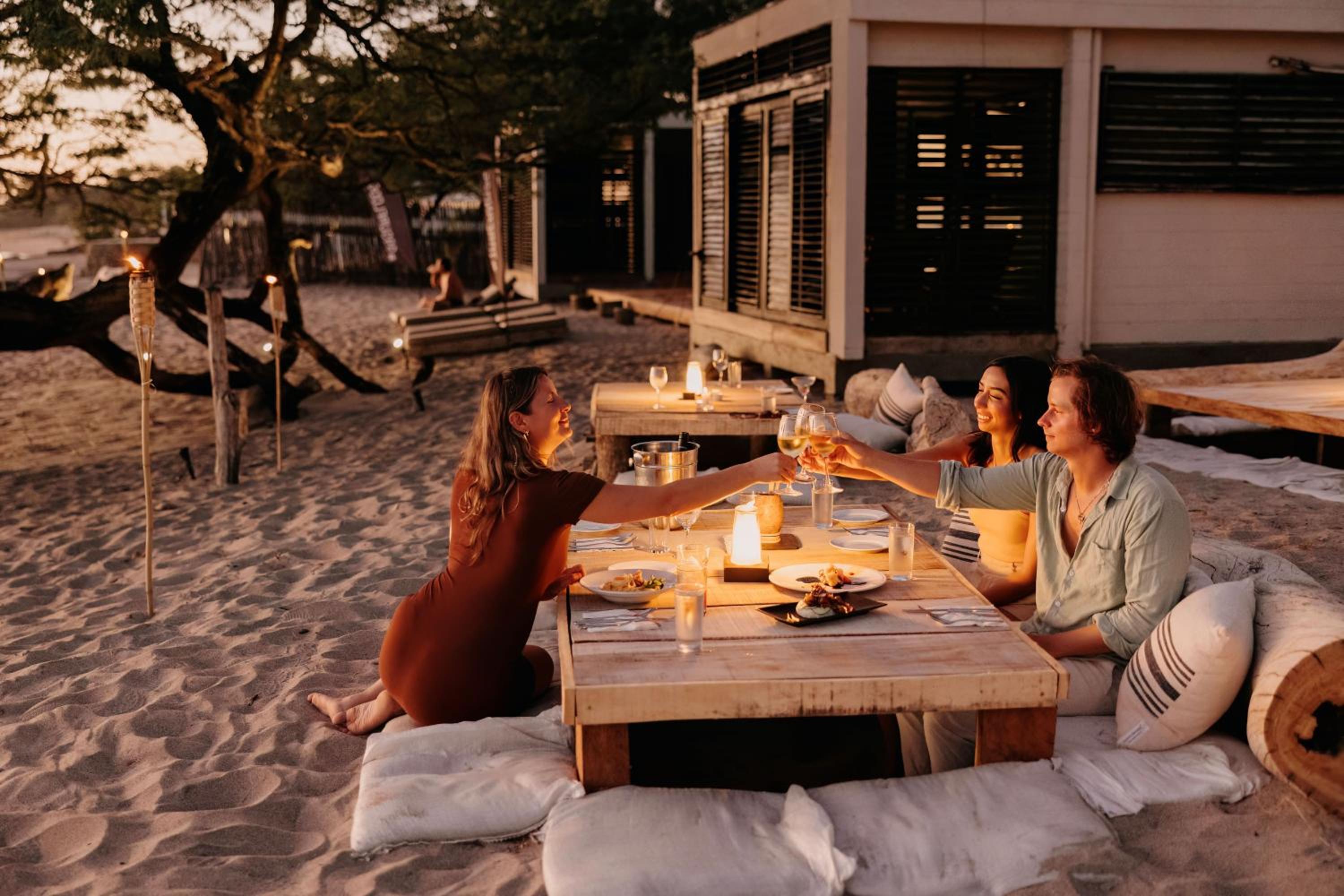 99 Surf Lodge