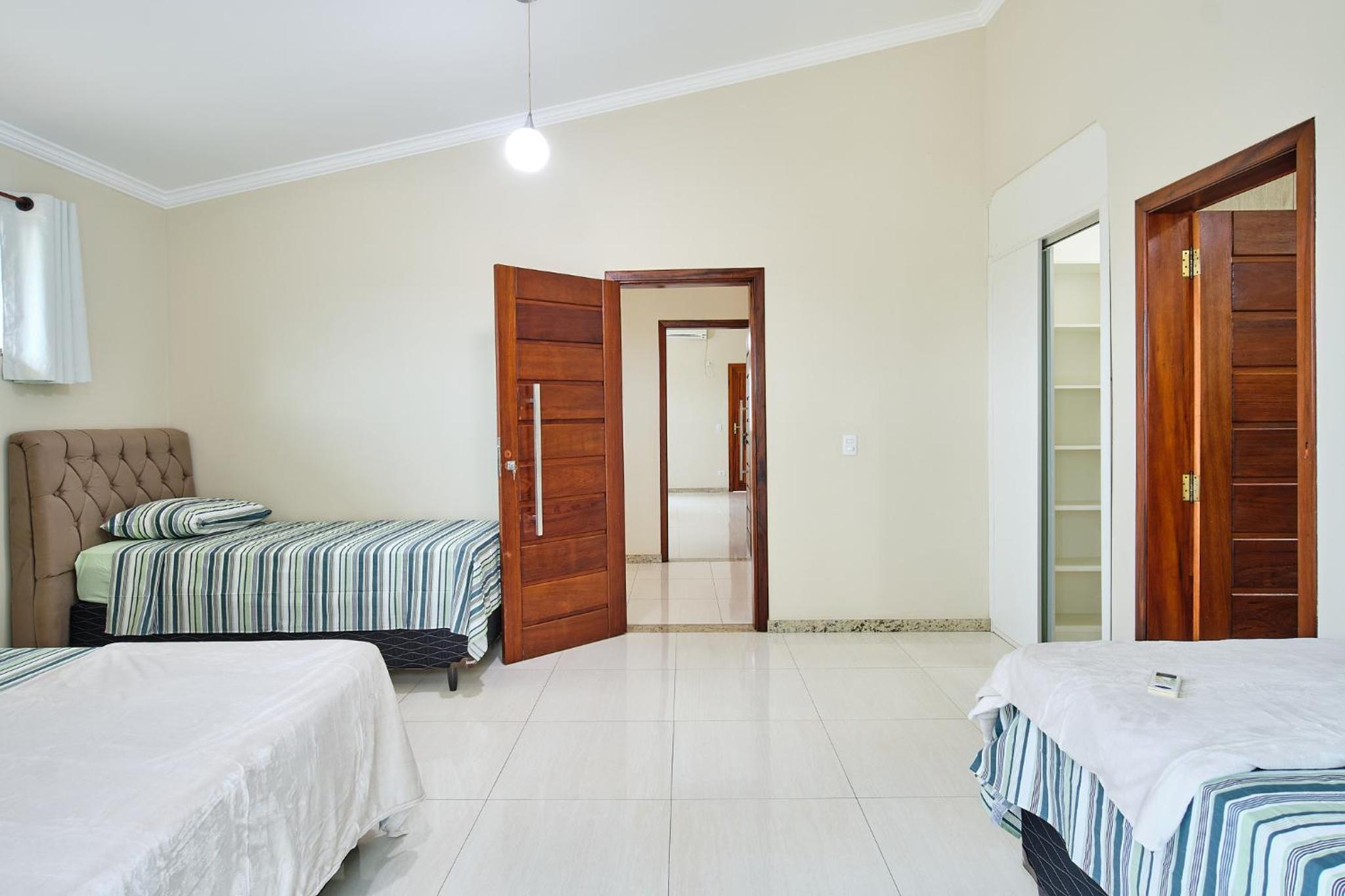 Casa Paraty Preciosa, 6 suítes até 22 pessoas