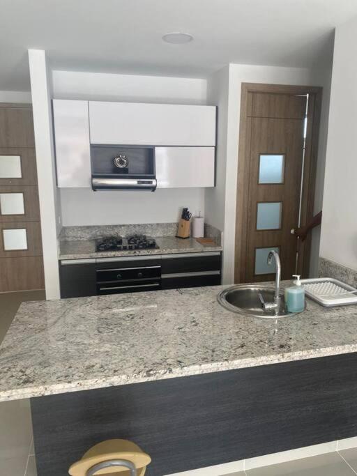 Moderno apartamento al oeste de cali estrato 6