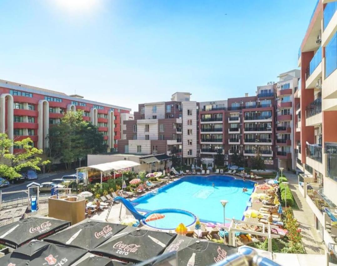 ADMIRAL PLAZA C 45 One Bedroom Apartment