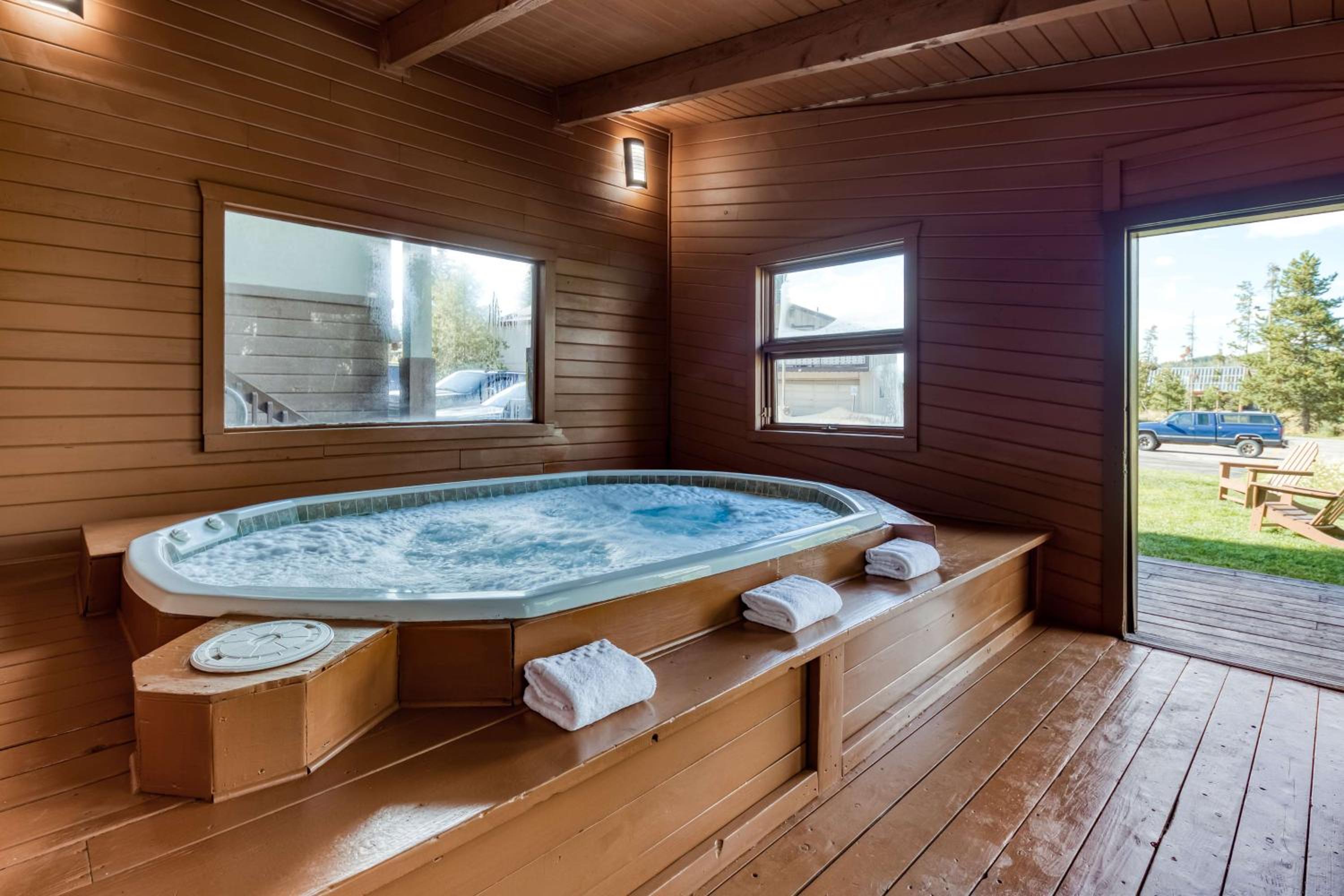 Best Western Alpenglo Lodge - Property Image 22