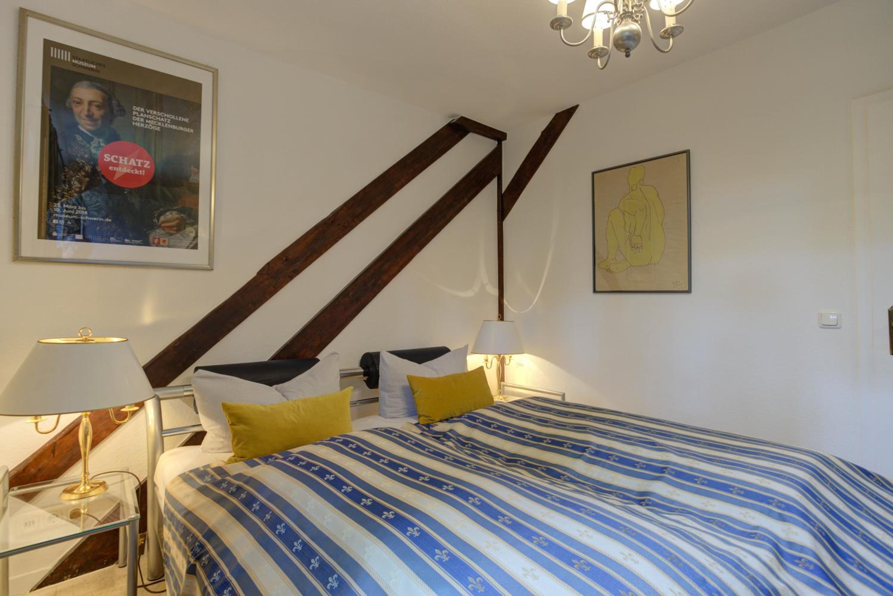 Strandvilla Hubertus Boltenhagen - Ferienwohnungen Apartment mit Parkplatz WLAN Küche Garten Grillplatz Waldbaden
