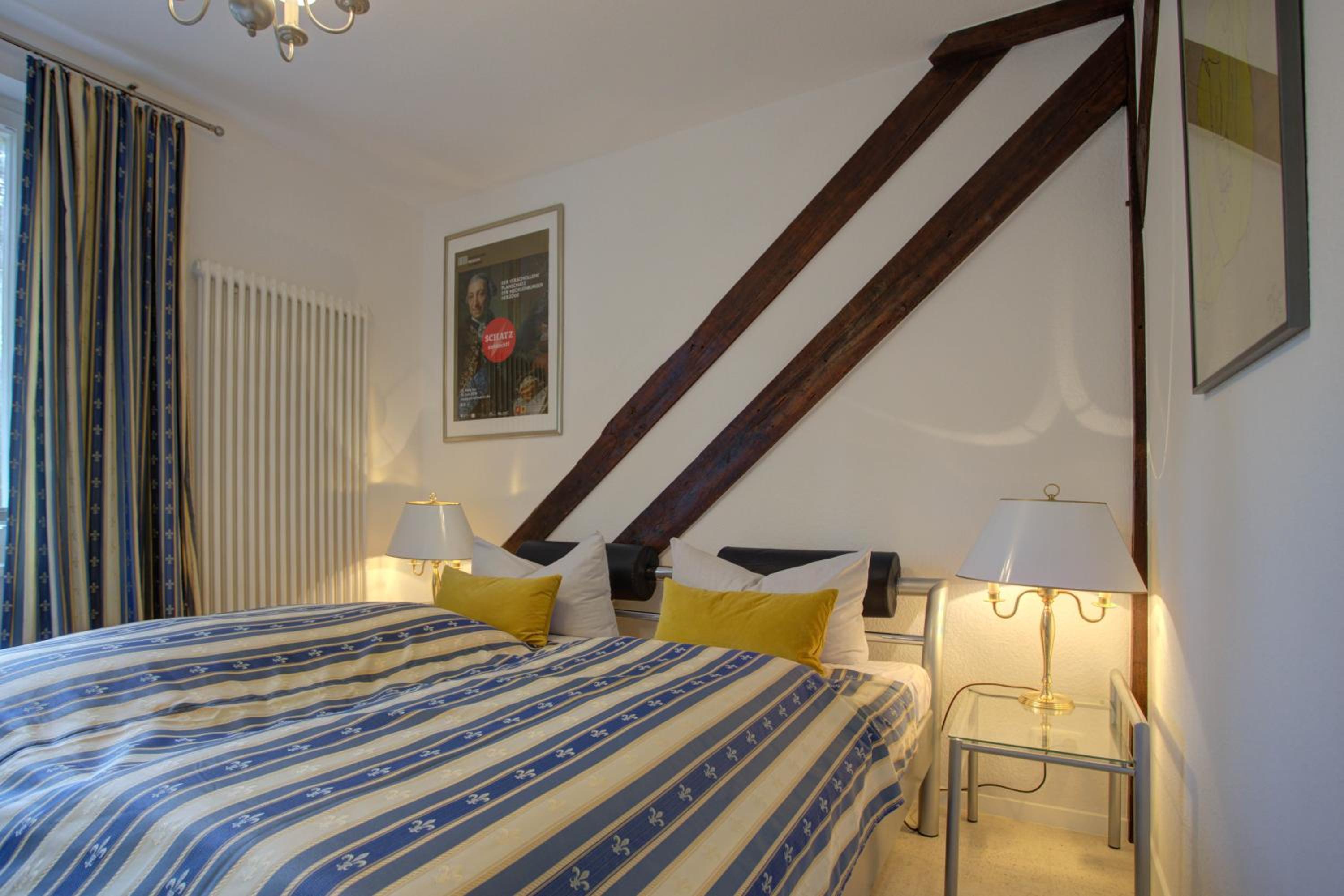 Strandvilla Hubertus Boltenhagen - Ferienwohnungen Apartment mit Parkplatz WLAN Küche Garten Grillplatz Waldbaden