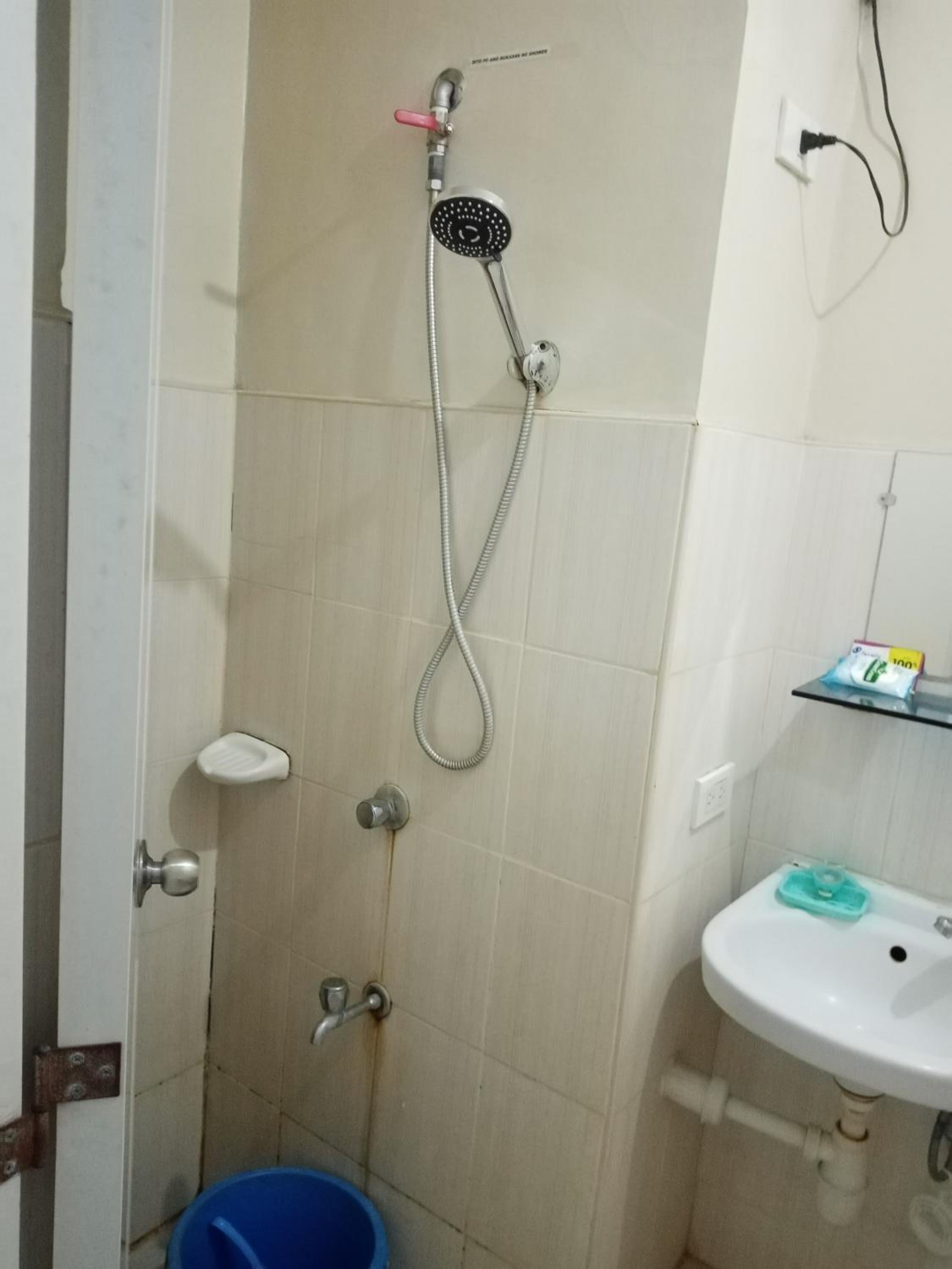 Spacious Studio unit beside Enchanted Kingdom at Santa Rosa City Laguna