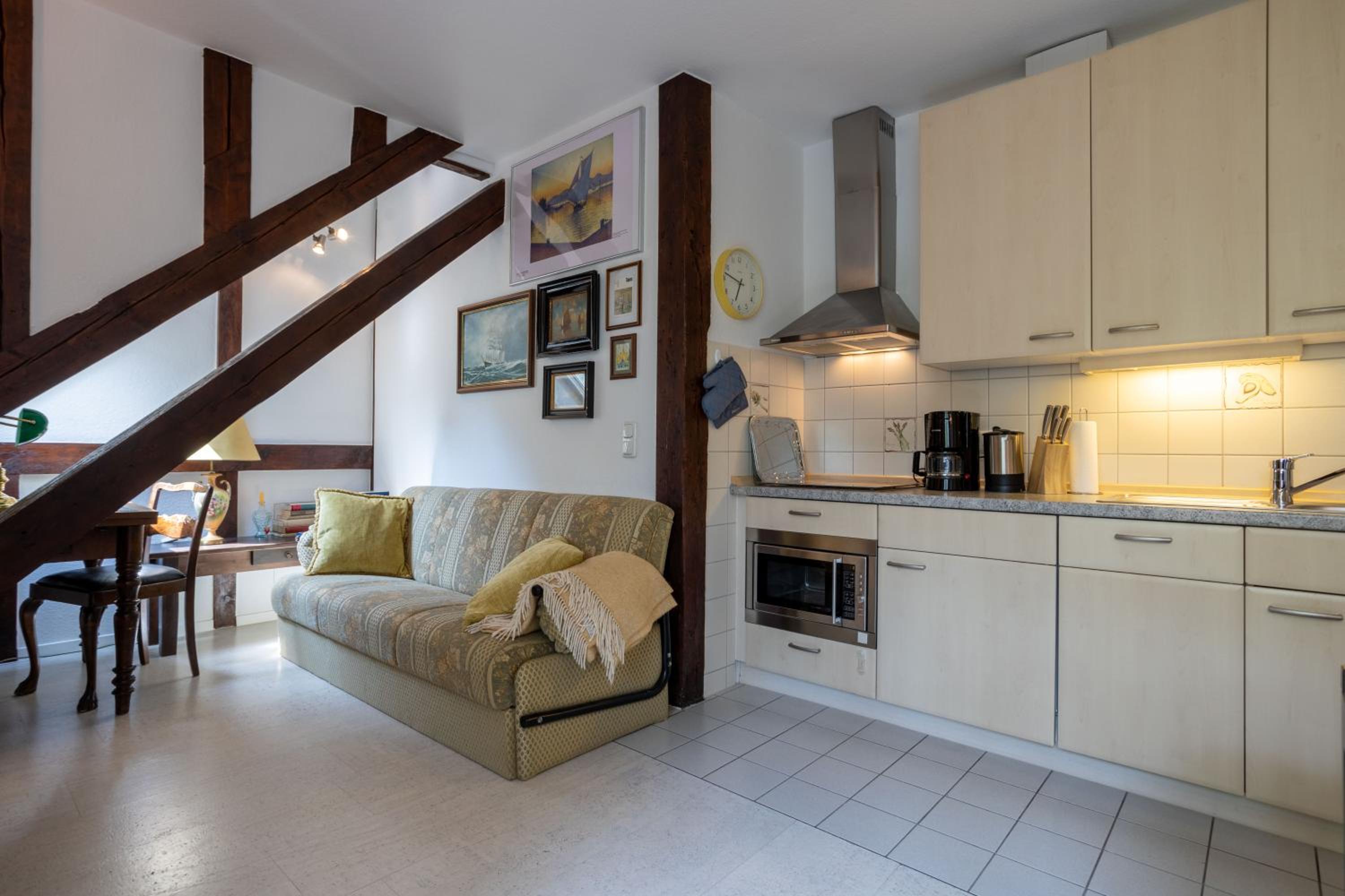 Strandvilla Hubertus Boltenhagen - Ferienwohnungen Apartment mit Parkplatz WLAN Küche Garten Grillplatz Waldbaden
