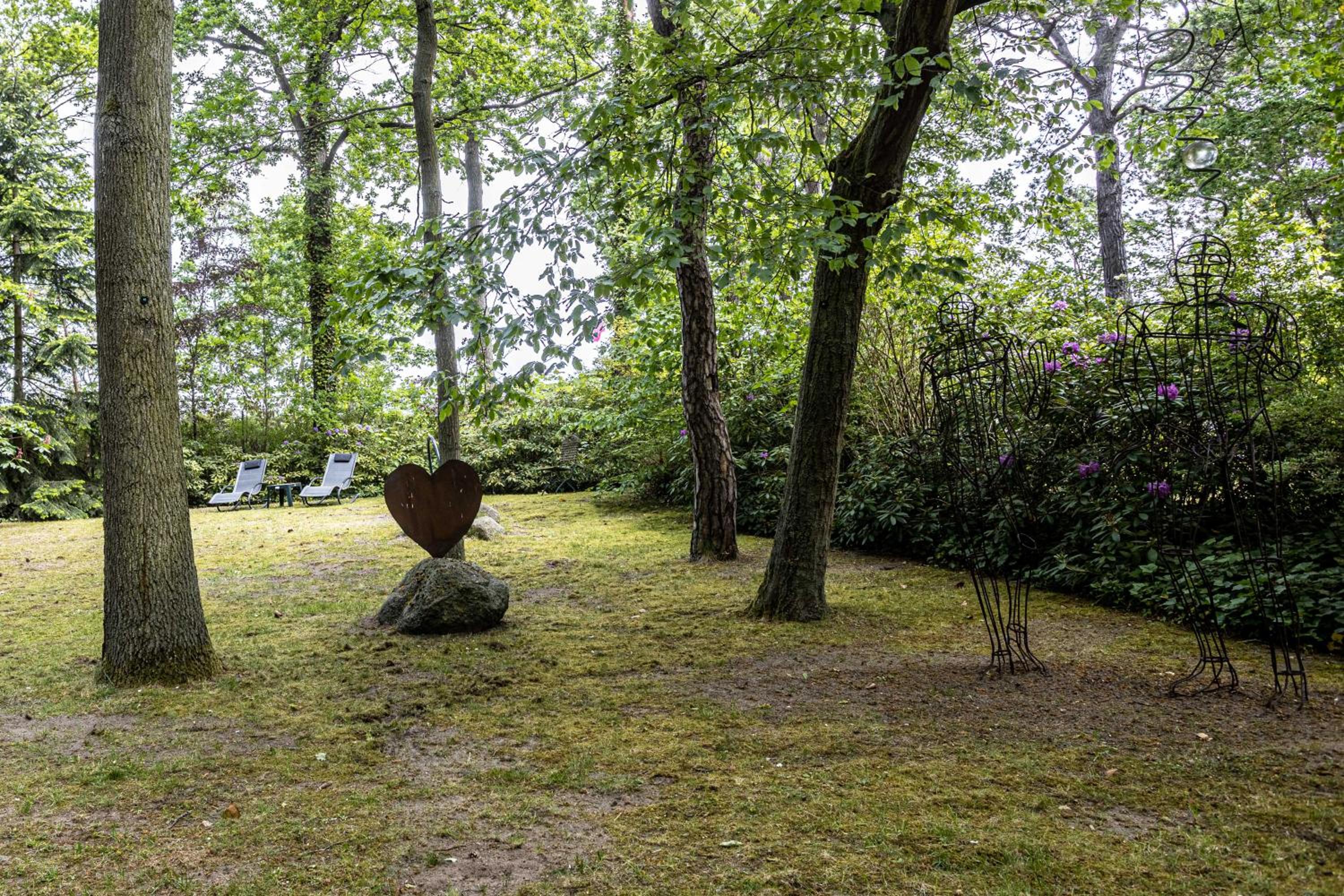 Strandvilla Hubertus Boltenhagen - Ferienwohnungen Apartment mit Parkplatz WLAN Küche Garten Grillplatz Waldbaden