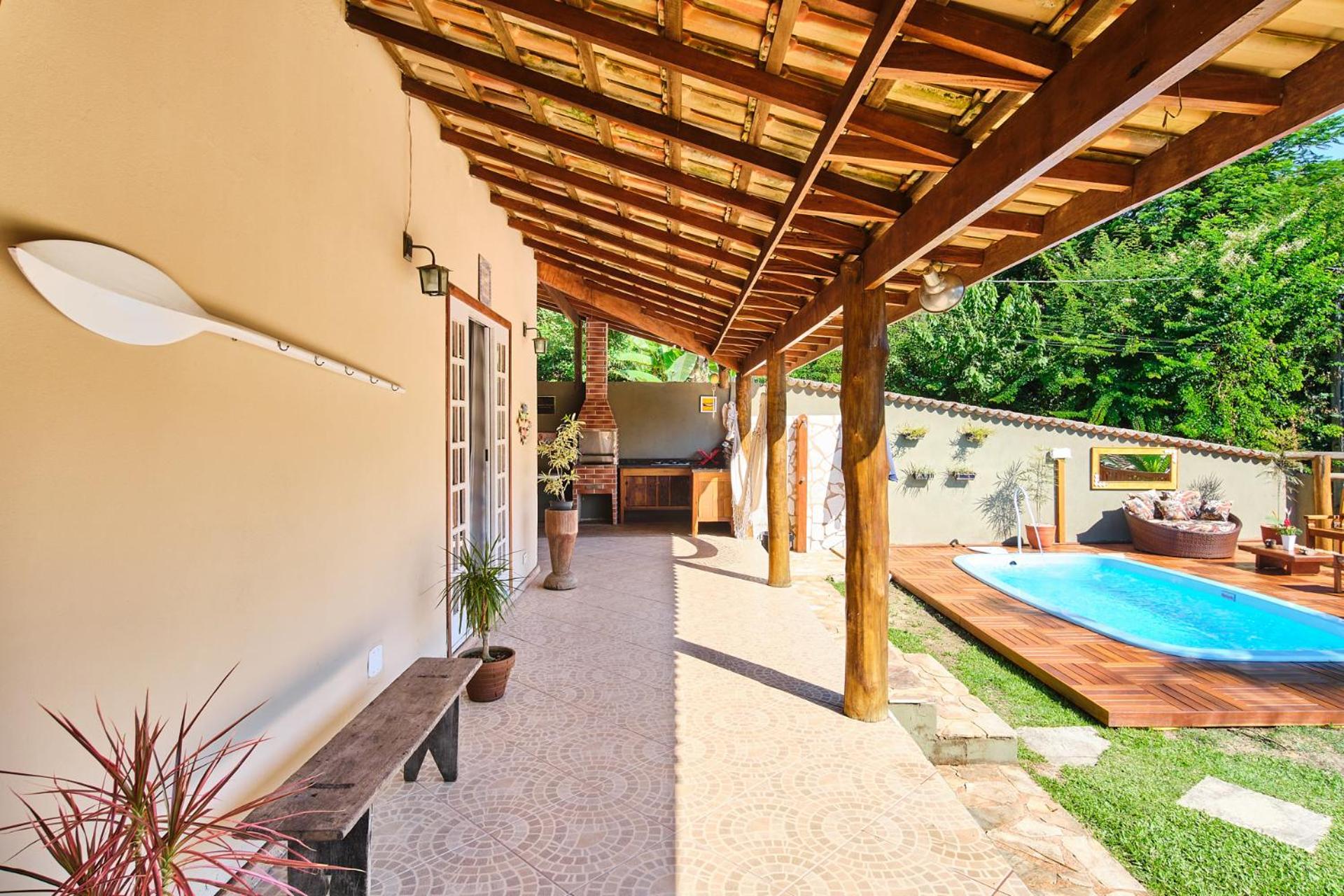CASA SEMPRE VIVA PERTO DA PRAIA DO CORUMBE