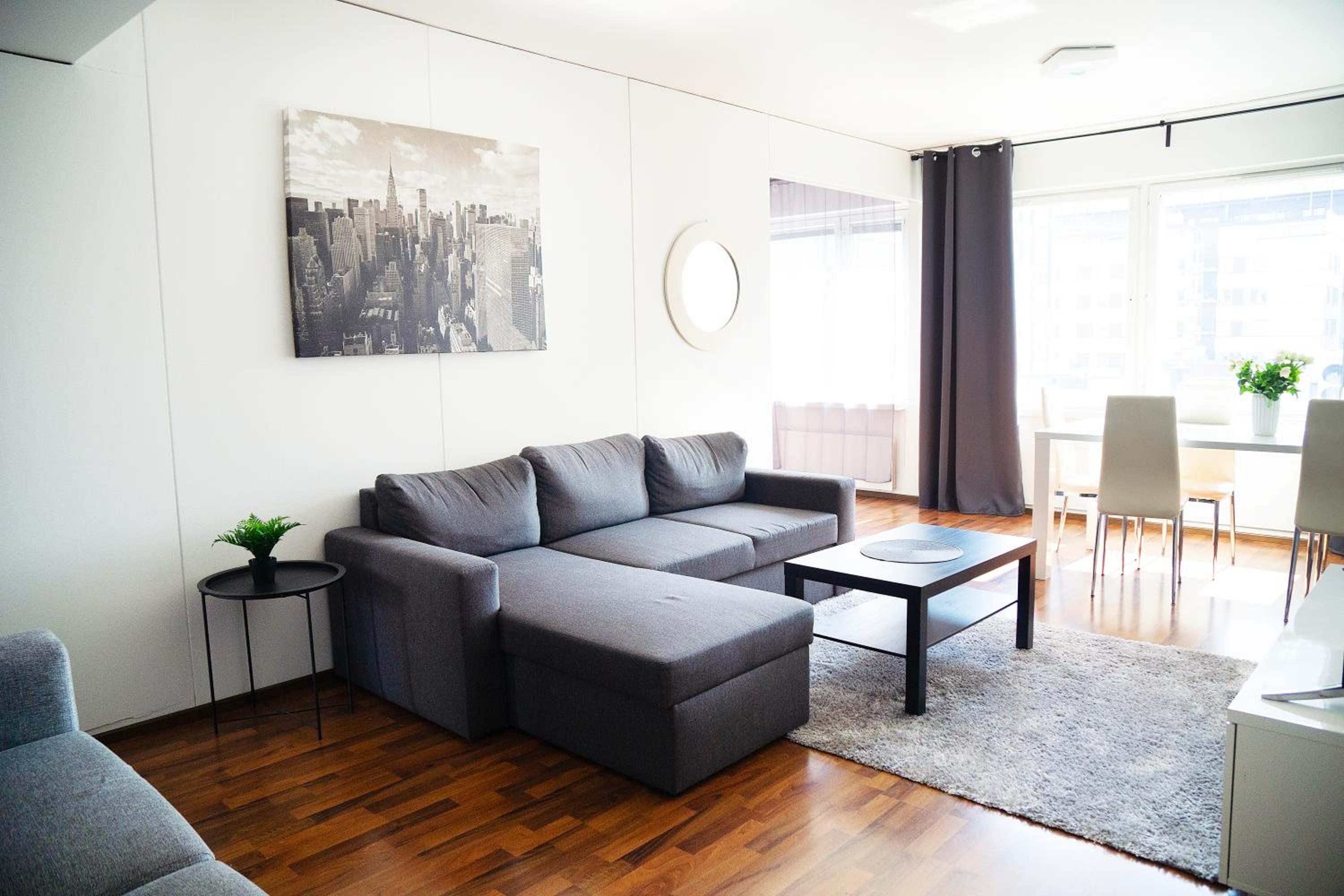 Oulu city center 4-room apartment Parking