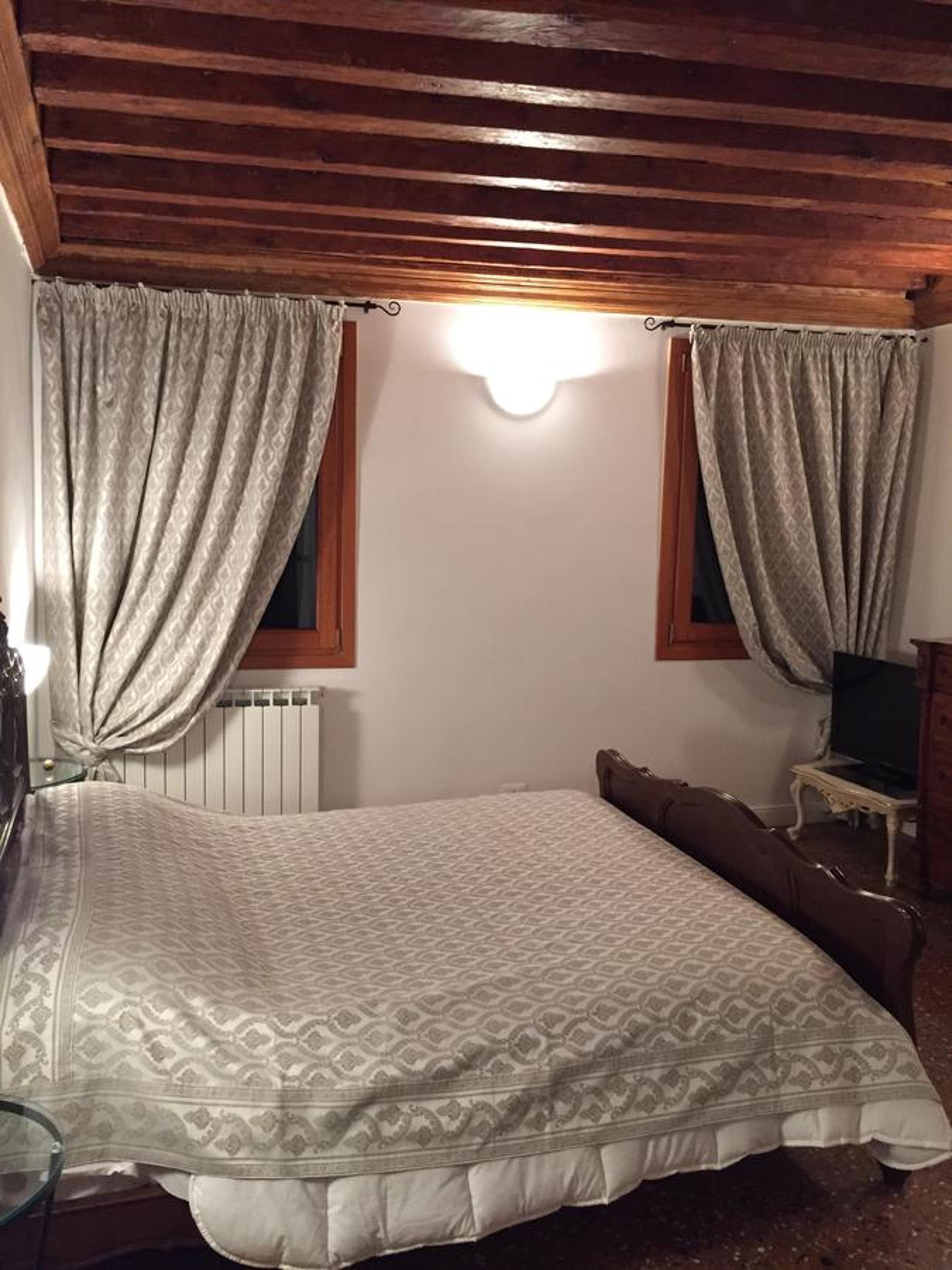 Venice Romantic Home