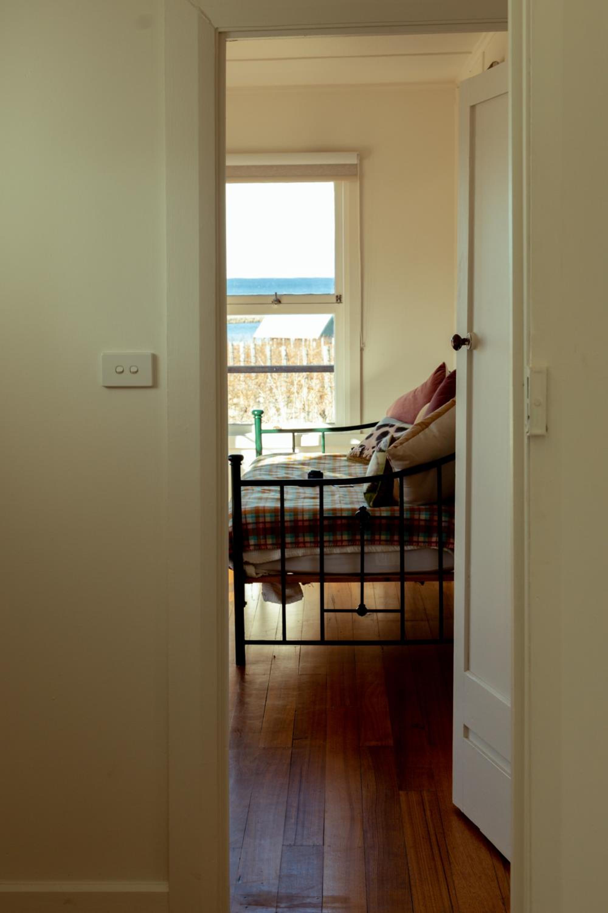 Pip's Place - Lisdillon - Waterfront