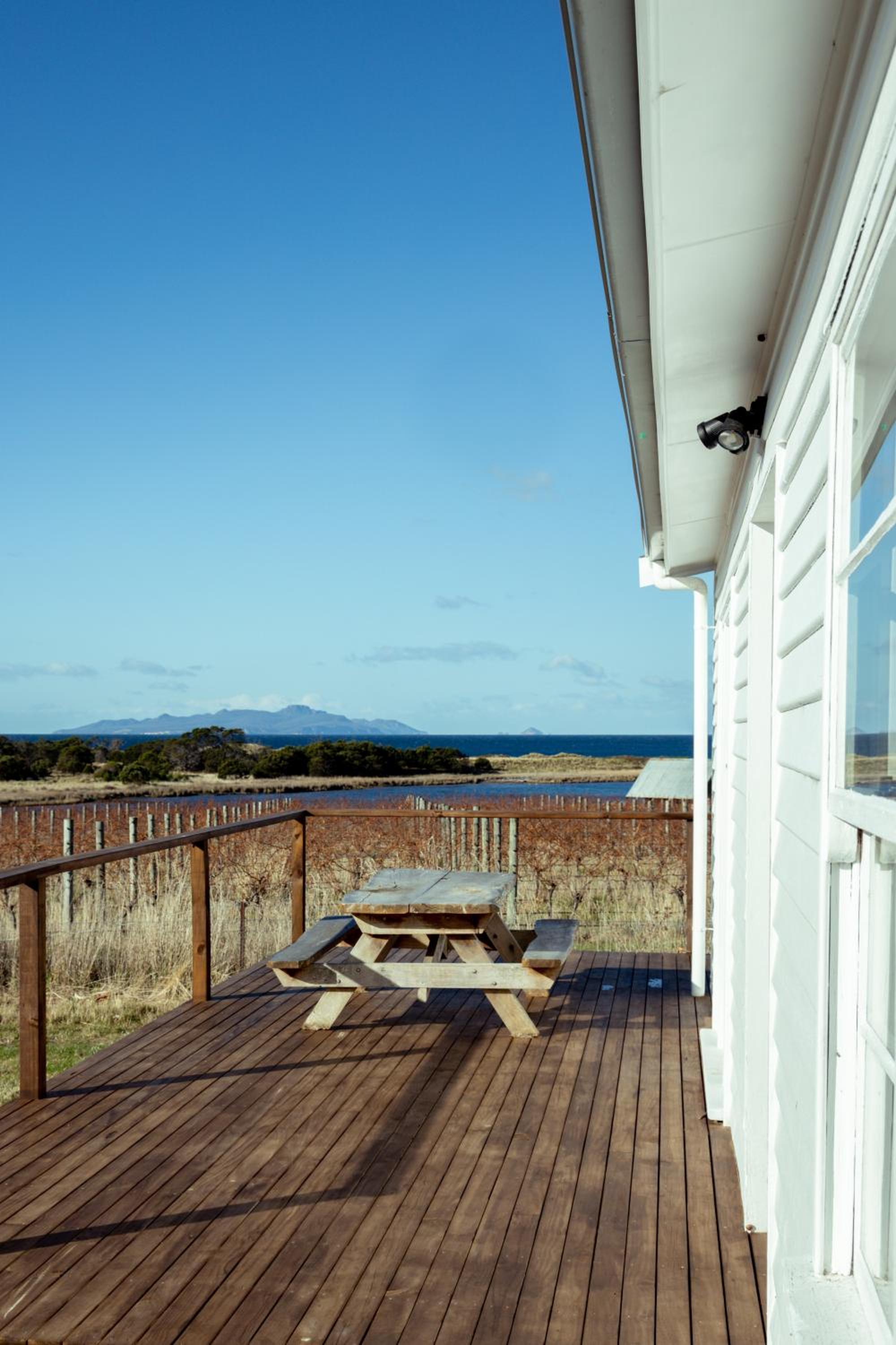 Pip's Place - Lisdillon - Waterfront