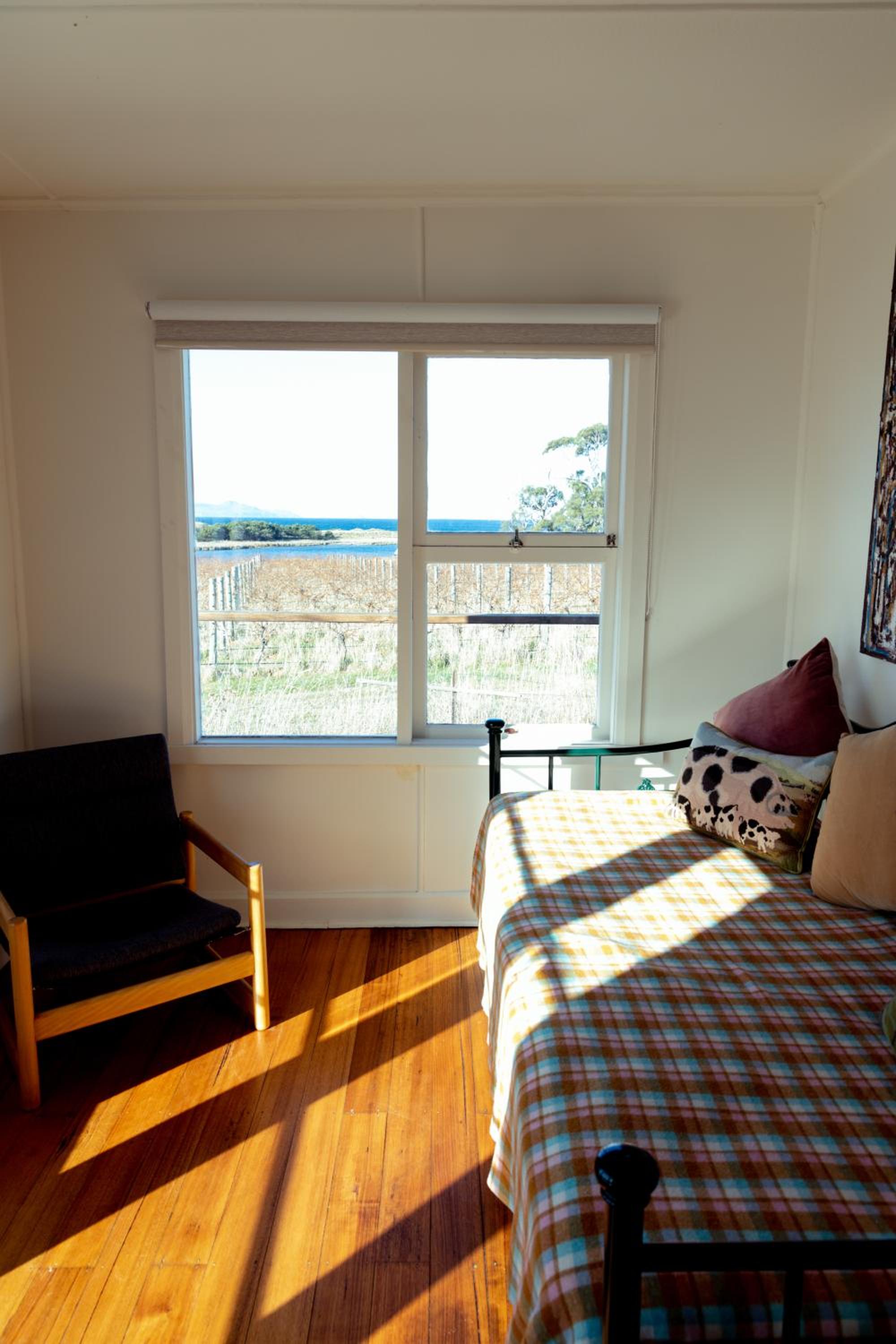 Pip's Place - Lisdillon - Waterfront