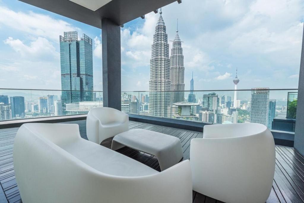 Star Holiday Sky Pool KLCC