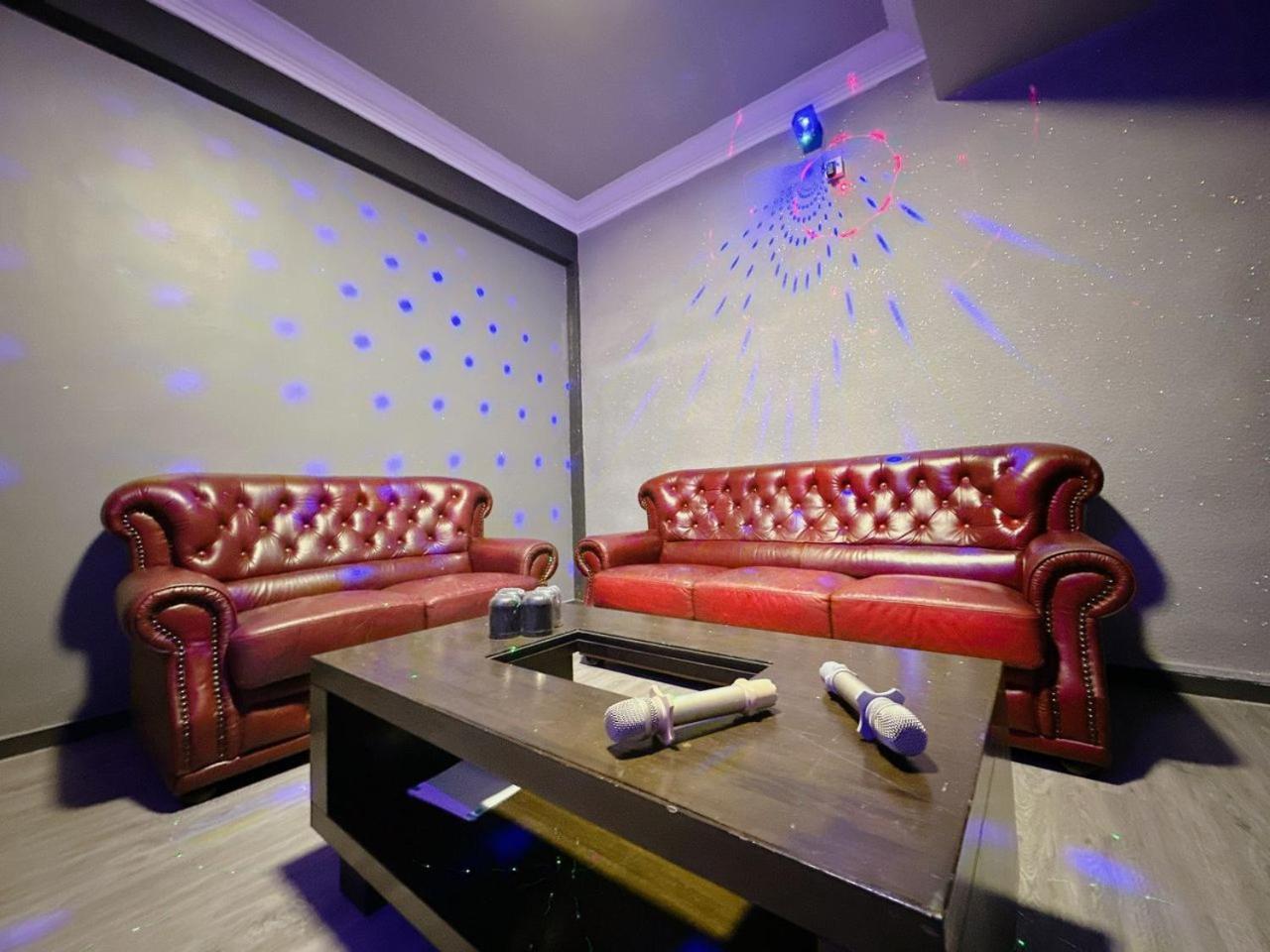 B04 Modern Deluxe Homestay